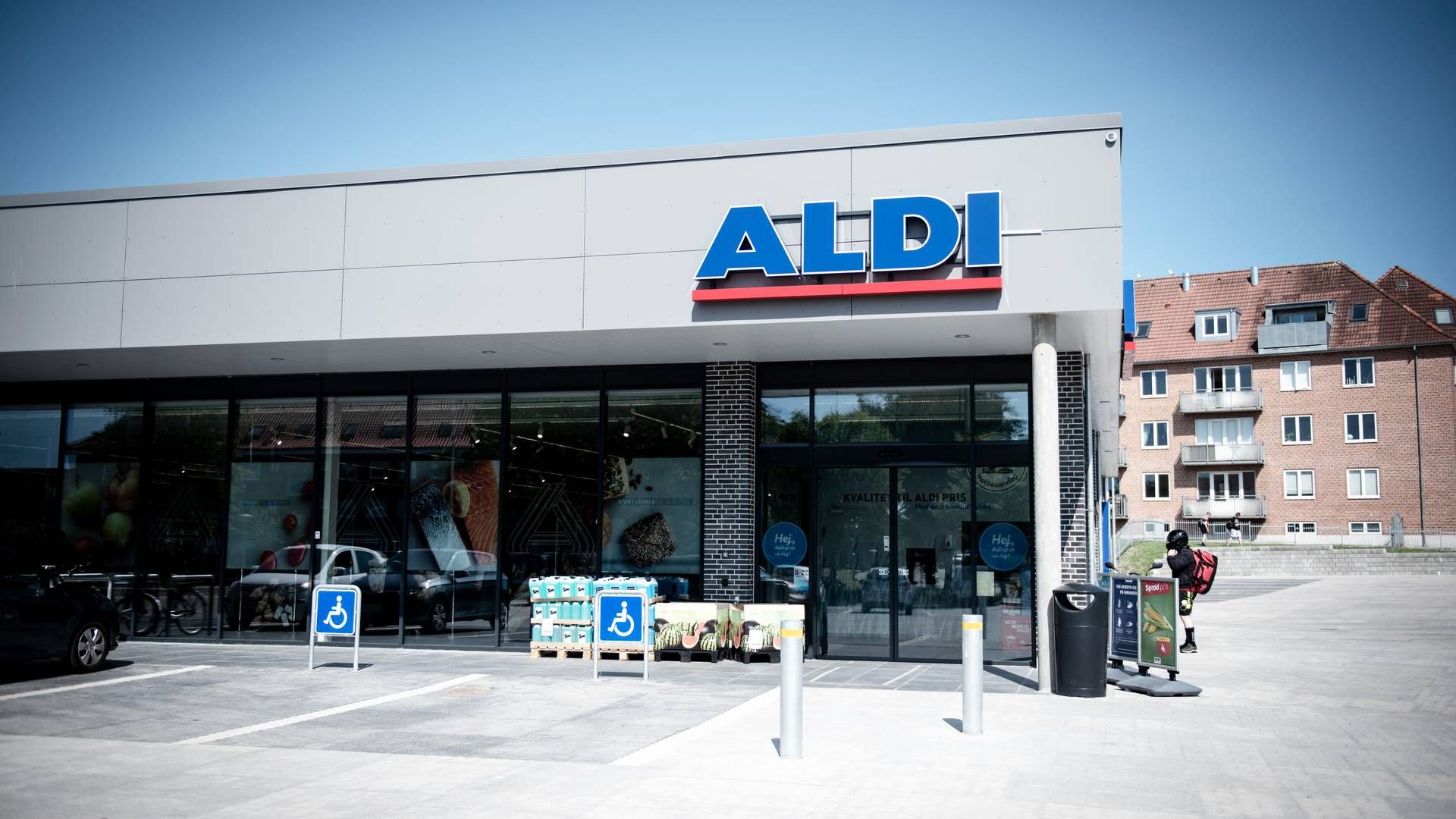 Aldi havde inden den danske tilbagetrækning 188 butikker i landet. Nu runder den tyskejede dagligvarekæde 1.000 butikker i Storbritannien. | Foto: Christian Lykking