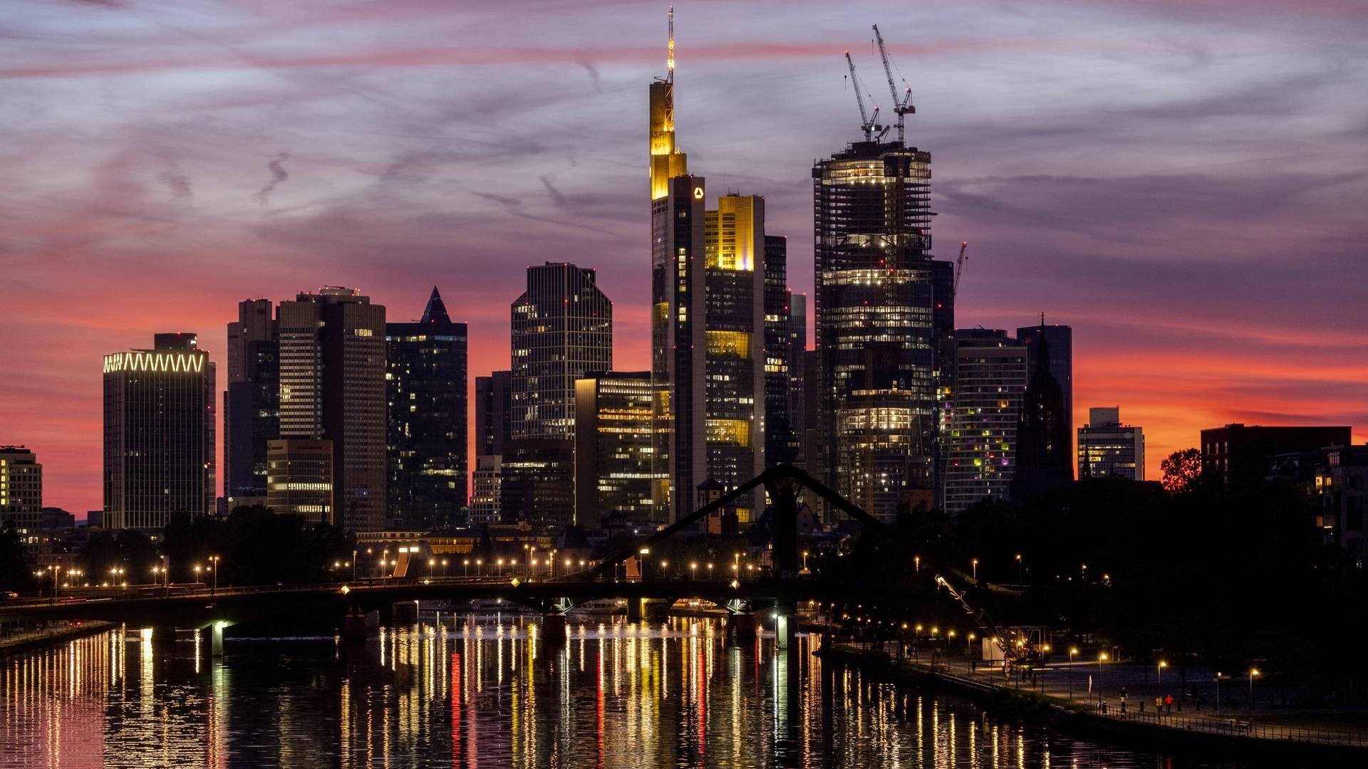 Frankfurter Banken- und Bürotürme. | Foto: picture alliance / ASSOCIATED PRESS | Michael Probst