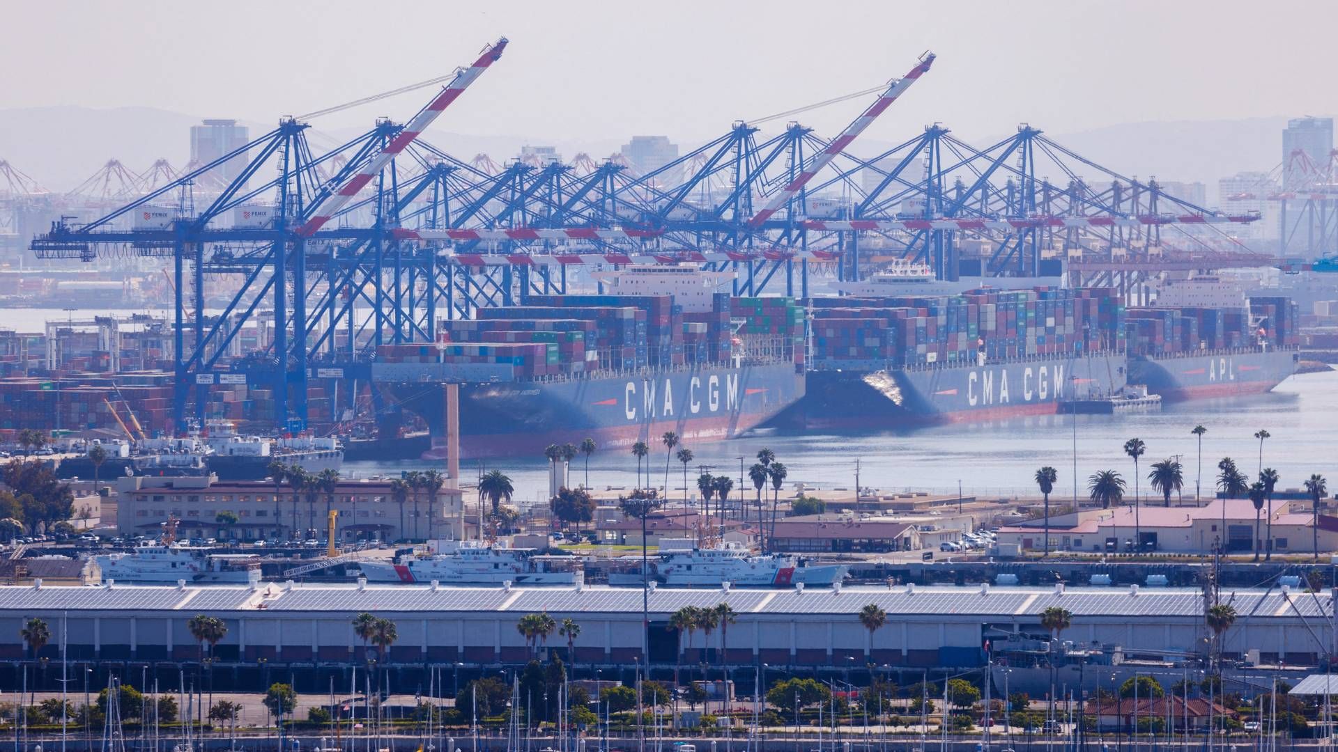 Havnen i Los Angeles udgør sammen med Long Beach USA's største havnekompleks. | Foto: Mike Blake/Reuters/Ritzau Scanpix