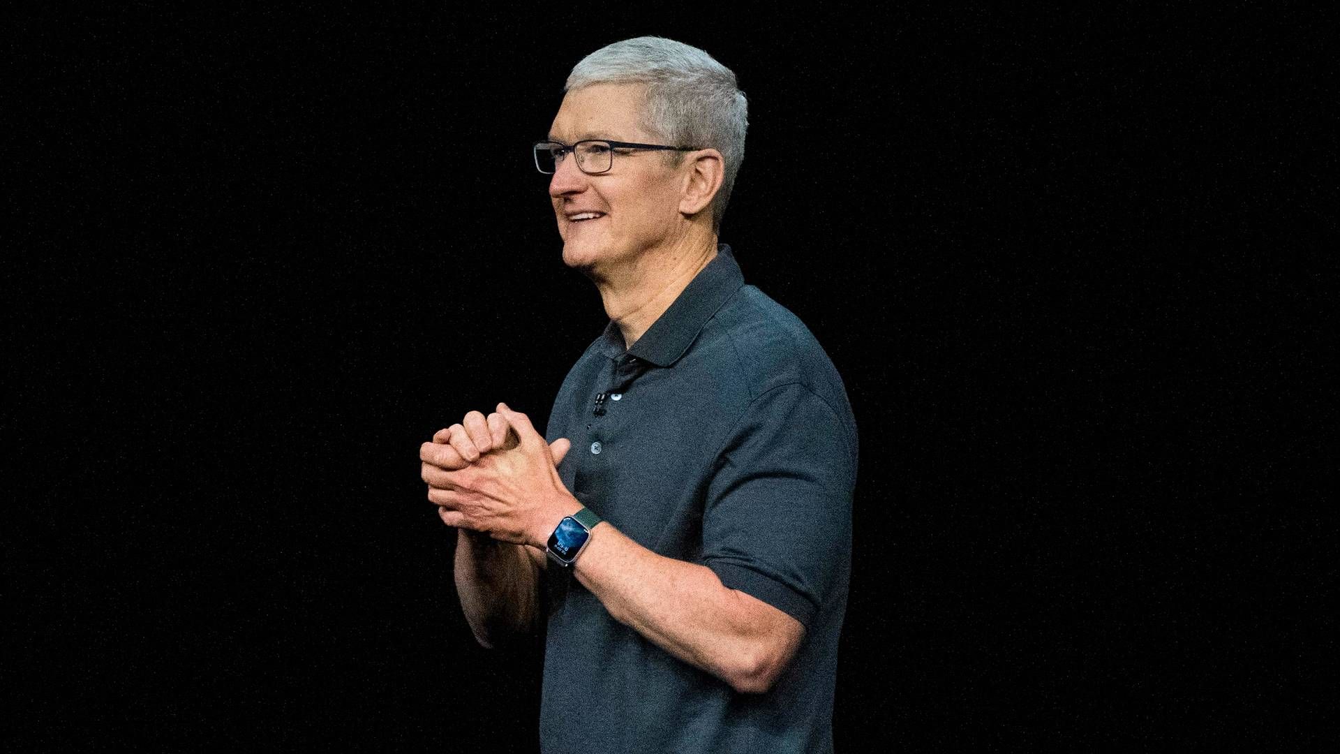 Apples topchef, Tim Cook, præsenterer den nye iPhone 15 på et pressemøde | Foto: Nic Coury
