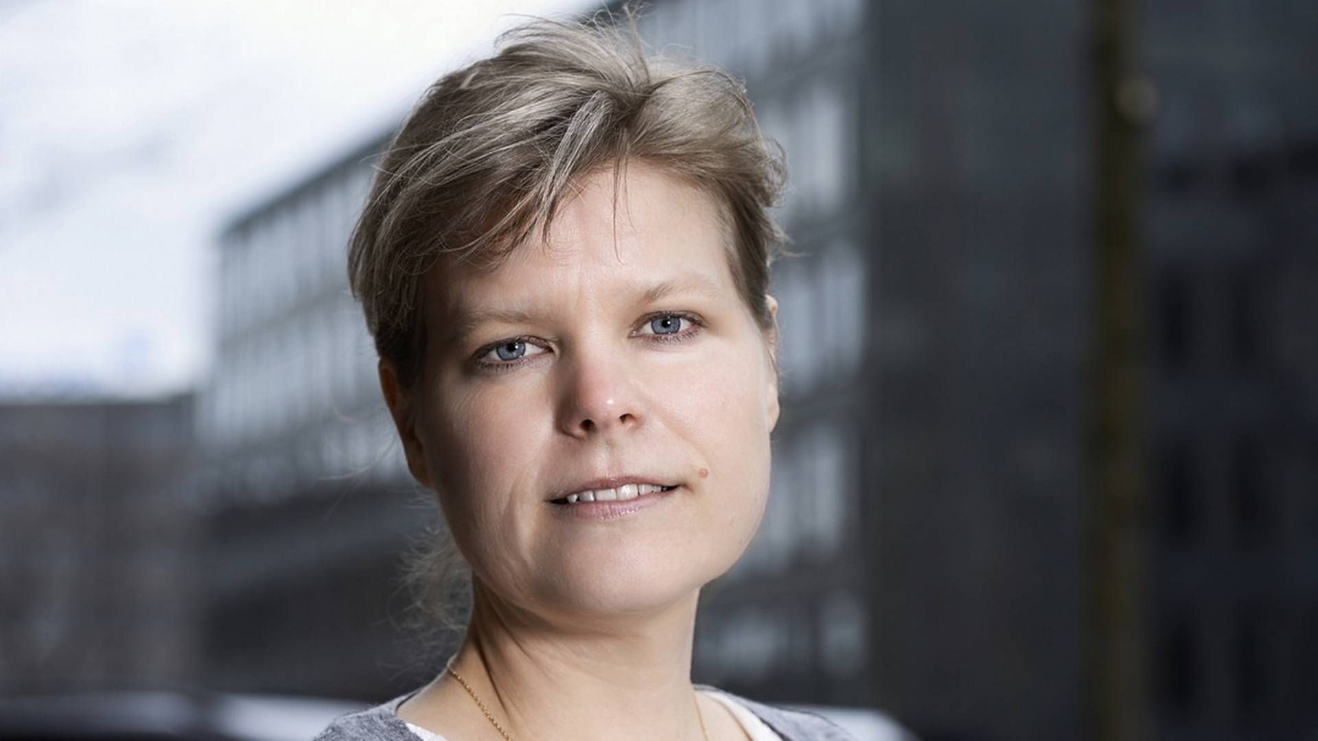 Lotte Engbæk Larsen, der er branchedirektør for handel i Dansk Erhverv, sætter store spørgsmålstegn ved EU-domstolens beslutning om, at der ikke skal pant på dåser i grænsehandlen. | Foto: Dansk Erhverv/pr