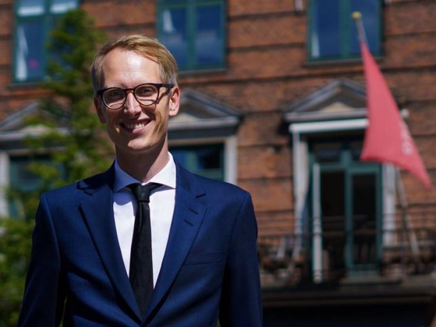 Operates adm. direktør Anders Dybdal (foto) har taget konsekvensen af oplysningerne om en juniorkonsulents deltidsjob i Parlamentet. | Foto: Pr/operate
