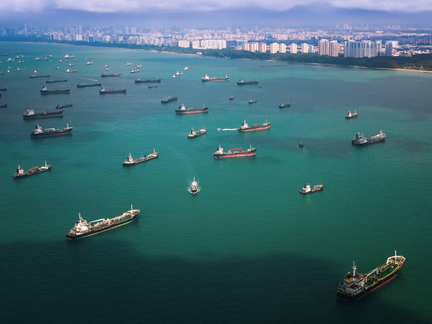 Skibe udenfor Singapore havn. | Foto: Colourbox