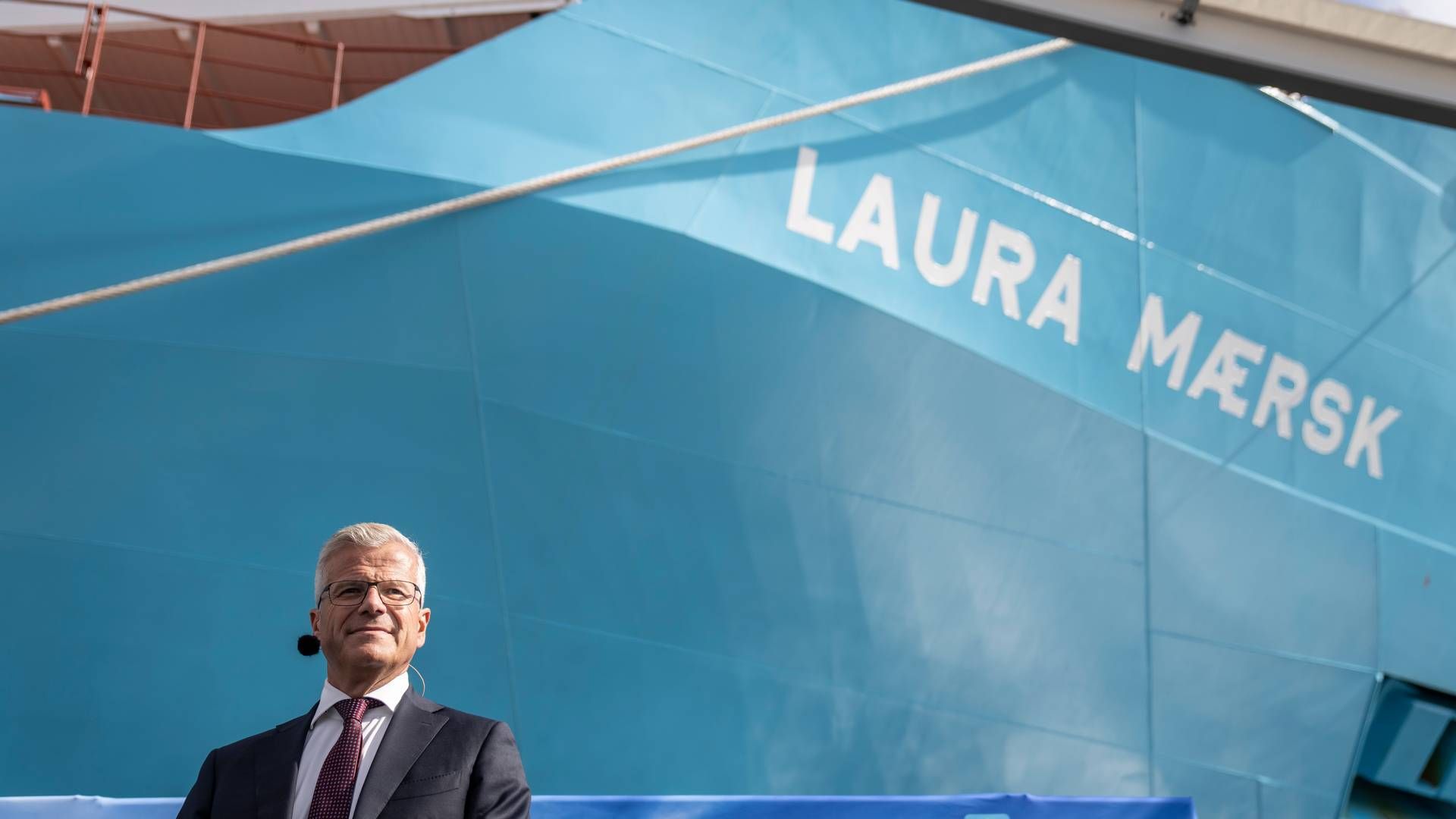 Laura Mærsk, som er verdens første containerskib, kan sejle på grøn metanol og kan derfor finansieres af grønne obligationer. Vincent Clerc, CEO i Mærsk, taler ved navngivningen. | Foto: Mads Claus Rasmussen