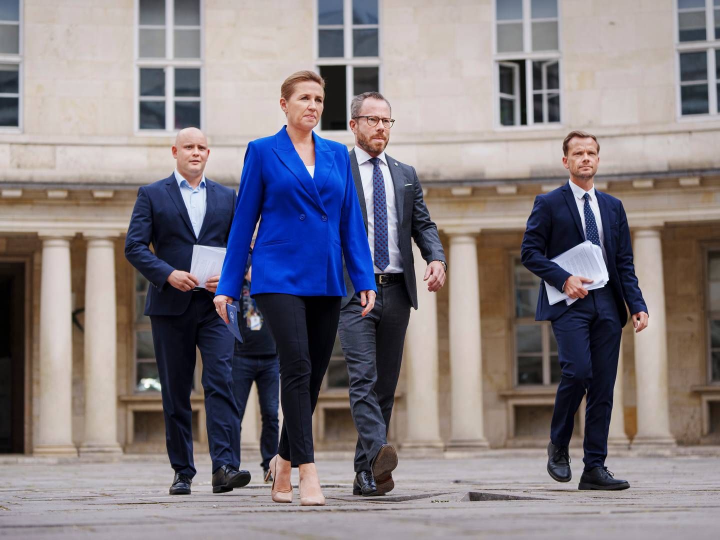 Regeringen præsenterede 12. september en fjerde bandepakke. Fra venstre ses kulturminister Jakob Engel-Schmidt (M), statsminister Mette Frederiksen (S), økonomiminister Jakob Ellemann-Jensen (V) samt justitsminister Peter Hummelgaard (S). Sidstnævnte har netop foreslået strengere straffe for vold og voldtægt. | Foto: Liselotte Sabroe/Ritzau Scanpix