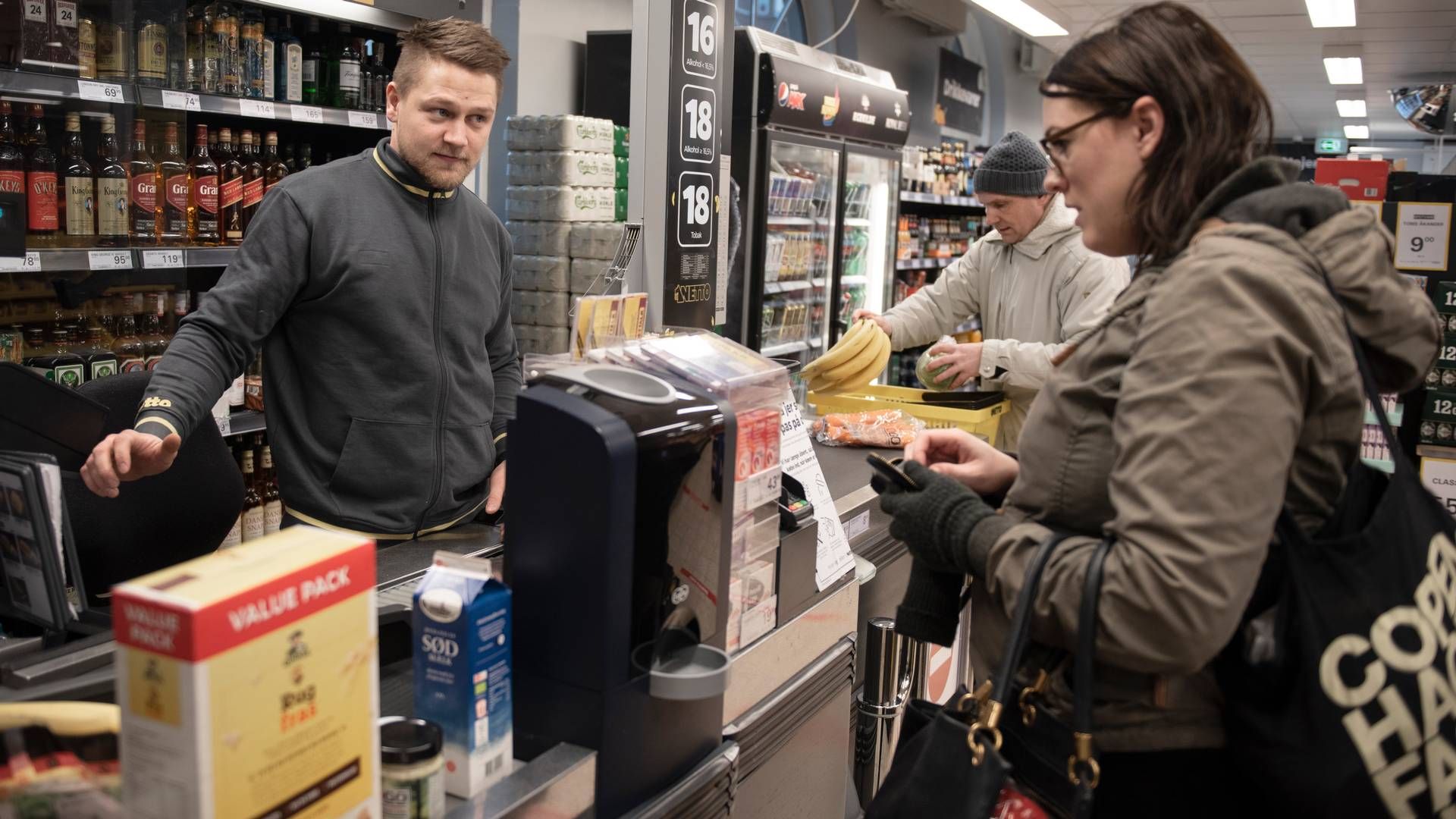 Supermarkeder har stigende problemer med at finde arbejdskraft. | Foto: Mads Frost