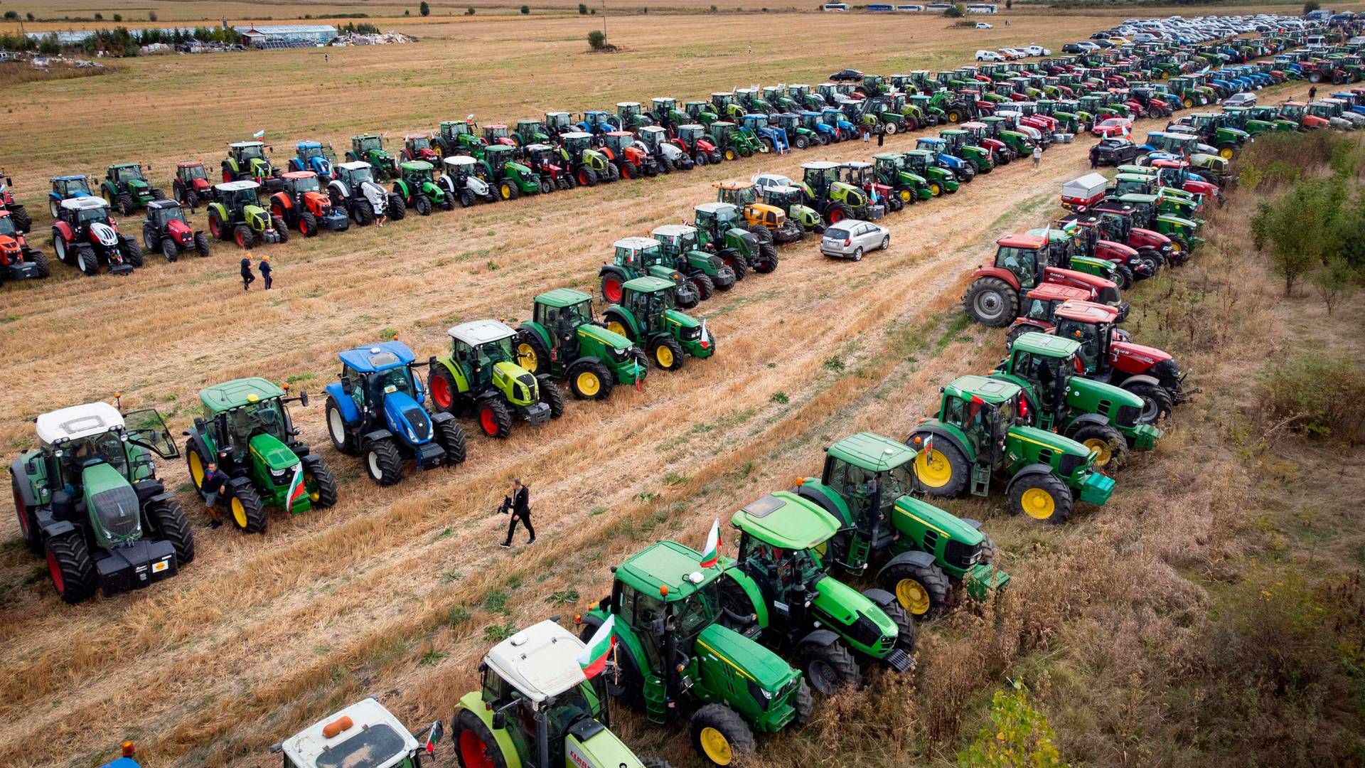 Ukrainsk korn er et varmt emne i flere EU-lande, bl.a. her i Bulgarien, hvor landmænd protesterede forud for EU-importforbuddets udløb tidligere i september. | Foto: Nikolay Doychinov