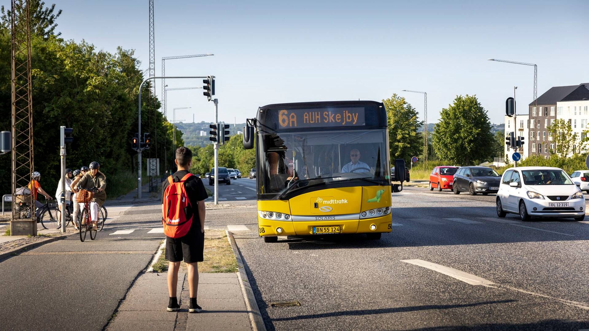 I de større byer fylder busser og tog en stor del af persontransporten. | Foto: Joachim Ladefoged/Ritzau Scanpix