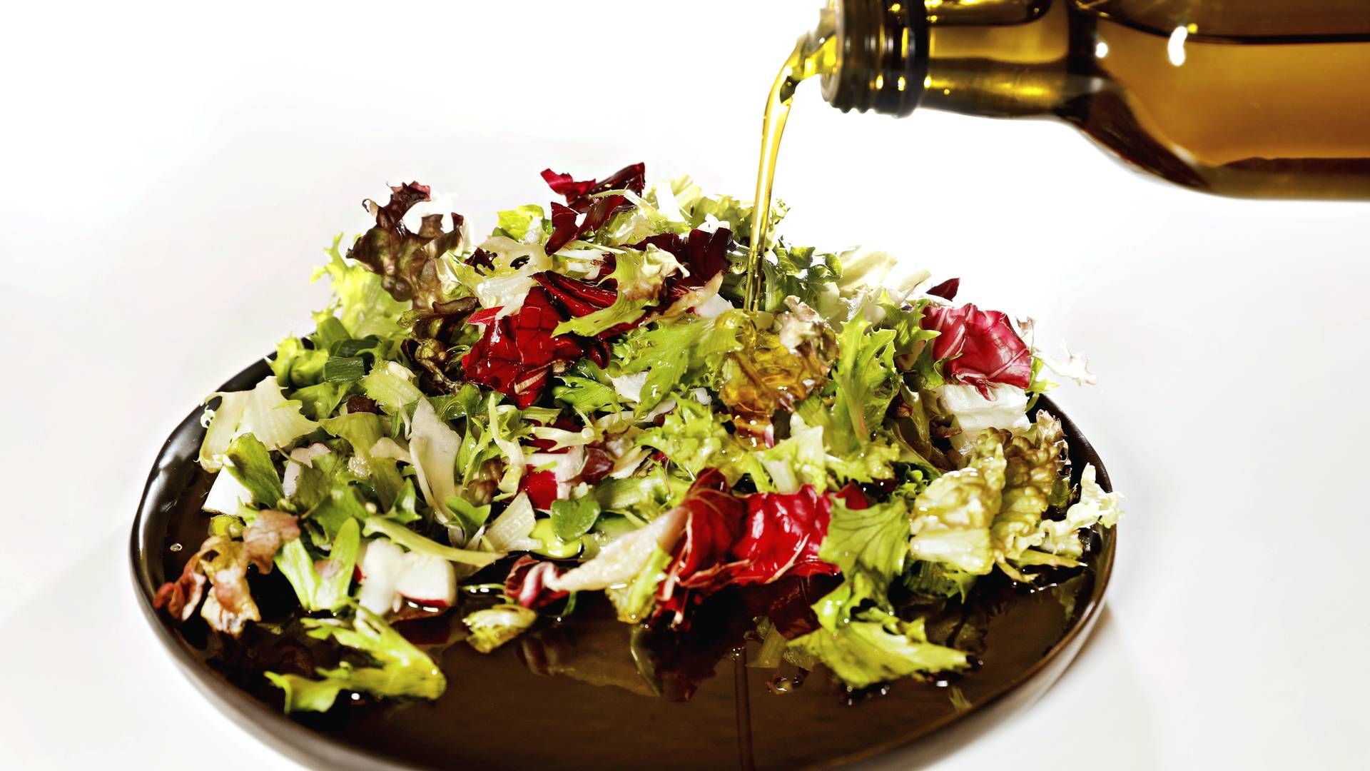Det kan blive dyrere, hvis man vil supplere sin salat med olievenolie efter et år med tørke og dårlig høst. | Foto: Jacob Ehrbahn