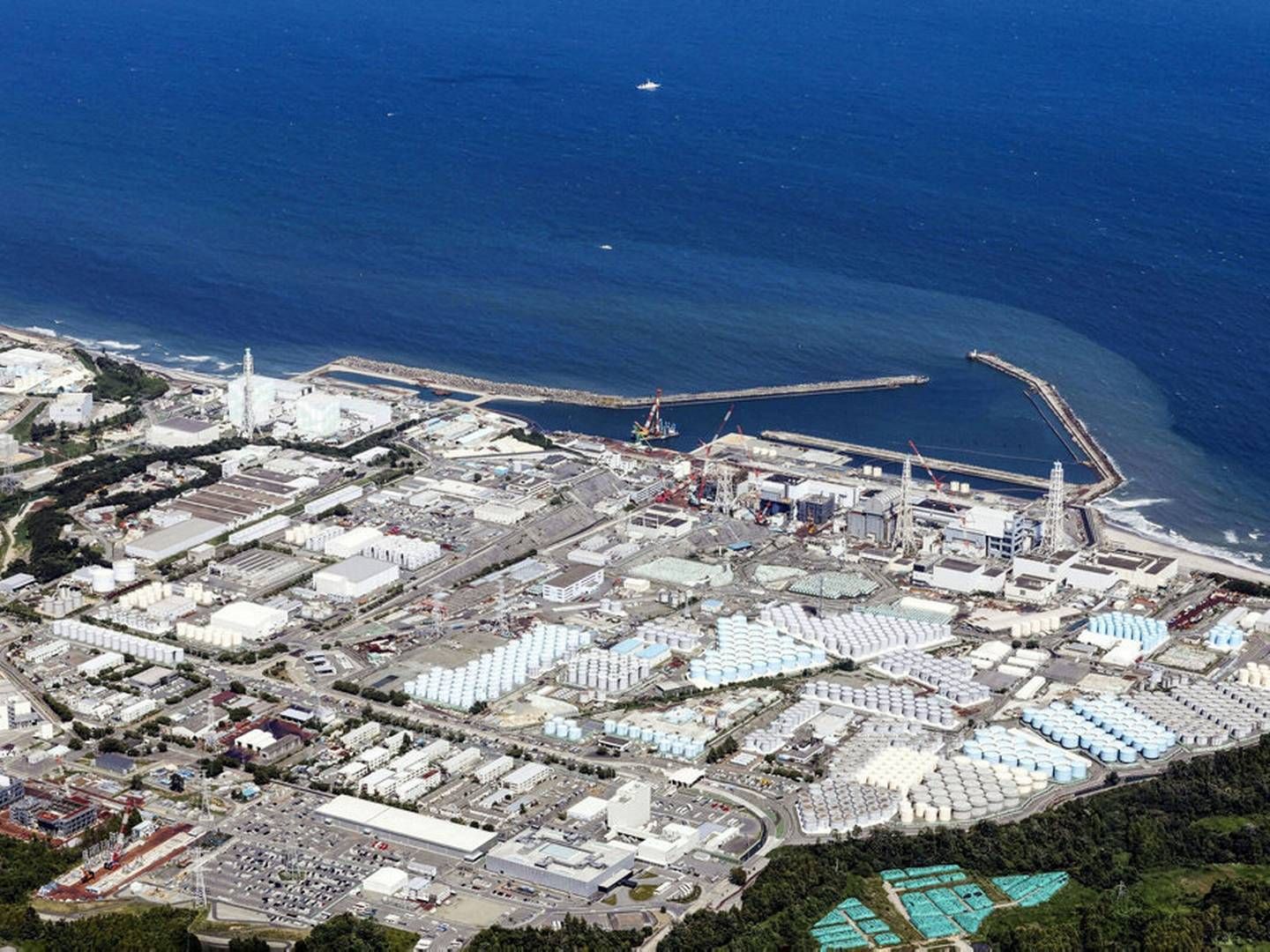 Sådan ser atomkraftværket Fukushima ud fra oven. Kraftværket blev ødelagt i forbindelse med jordskælv i 2011. | Photo: Kyodo/reuters