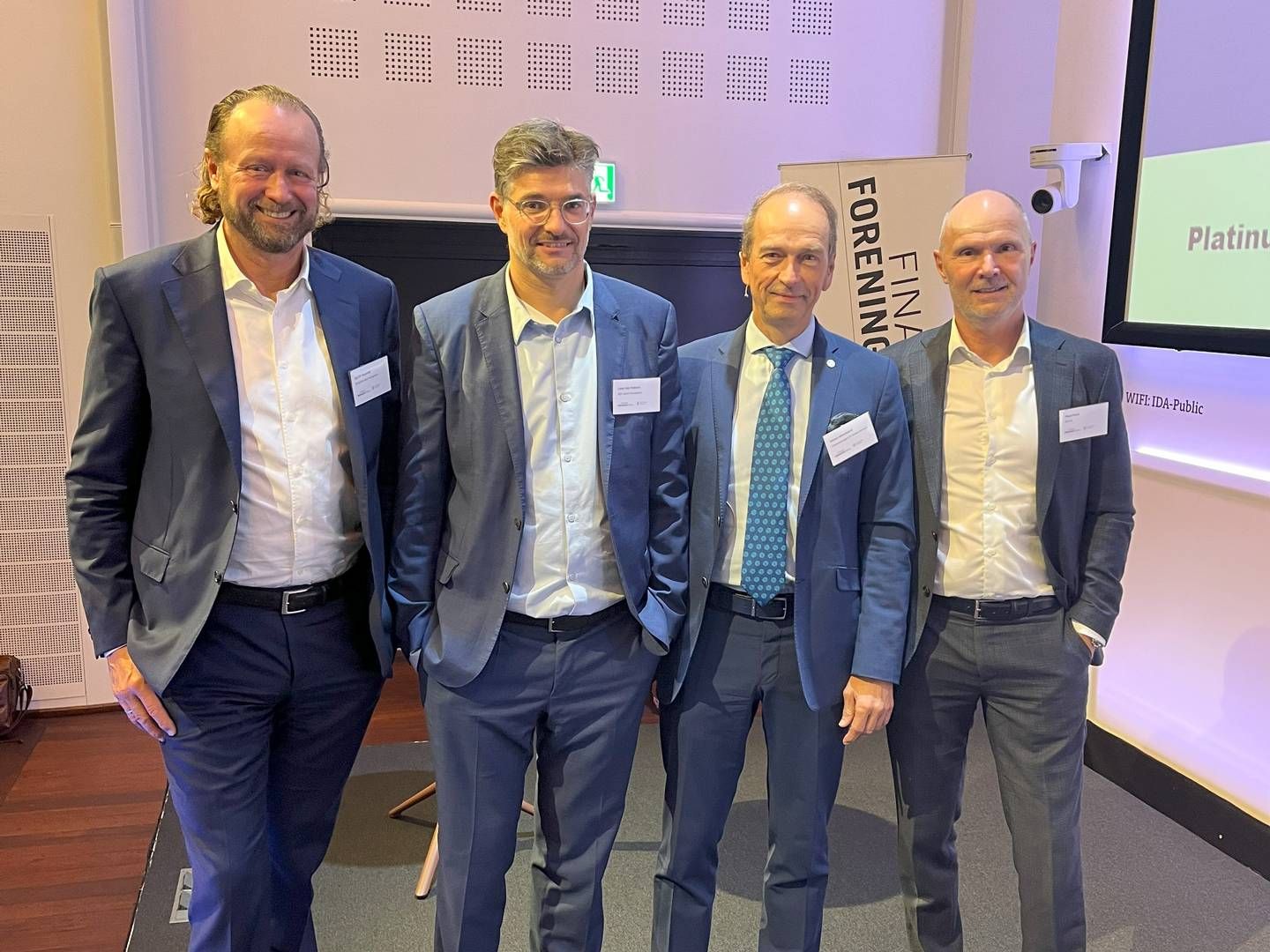The speakers on AI and Big Data at the Nordic Investment Conference. From left: CEO of Storebrand Asset Management, Jan Erik Saugestad, Finance professor at CBS and partner at AQR, Lasse Heje Pedersen, CEO of CFA Society Denmark, Michael Albrechtslund and CEO of 2021.ai, Michael Munck. | Photo: CFA Society Denmark