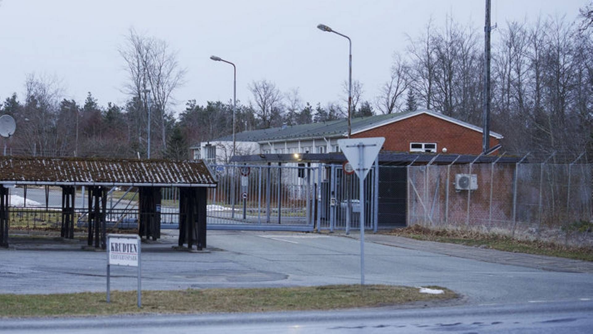 En ammunitionsfabrik i Nordjylland kommer nu på statslige hænder igen. Der skal produceres krudt til brug i krigen i Ukraine. | Foto: Bo Amstrup/Ritzau Scanpix