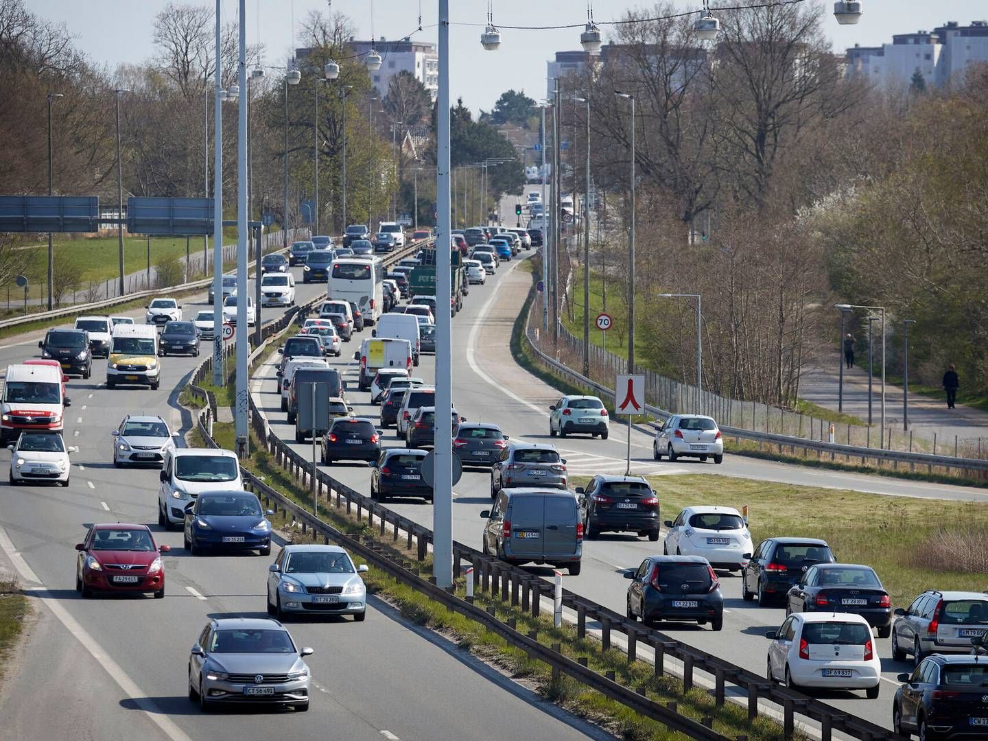 Det er blandt andet på grund af problemer med trængsel på vejen, at S-transportordfører Thomas Jensen ser positivt på en mulig mobilitetsplan. | Foto: Jens Dresling/Ritzau Scanpix