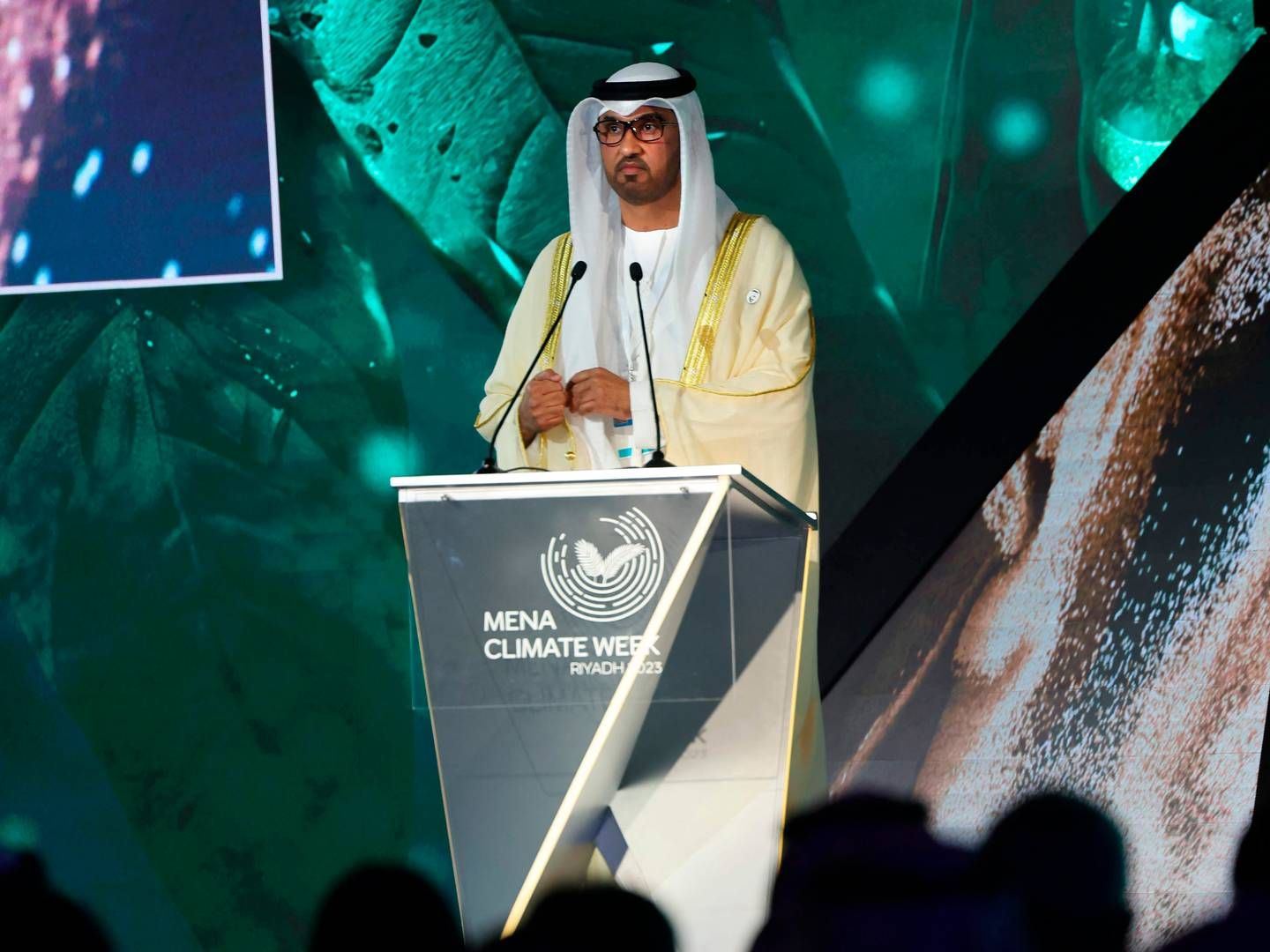Formanden for det kommende COP 28-klimatopmøde Sultan Al Jaber taler ved åbningen af "Middle East and North Africa (MENA)" klimauge, en FN-organiseret konference, der afholdes i den saudiske hovedstad Riyadh den 8. oktober 2023. | Foto: Fayez Nureldine