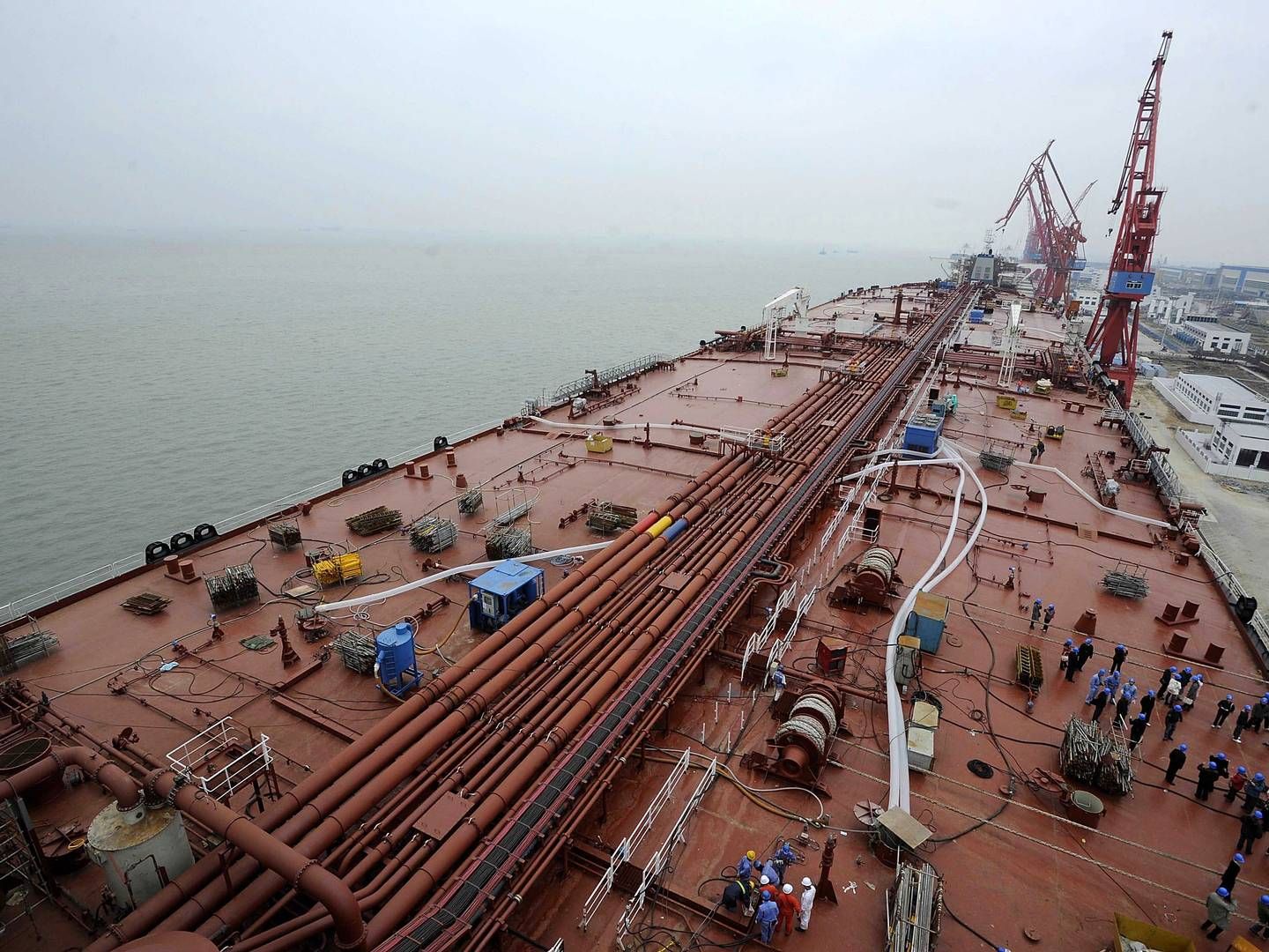 En VLCC supertanker under konstruktion på værftet Guangzhou Longxue Shipbuilding i Kina. | Foto: Li Huang/AP/Ritzau Scanpix
