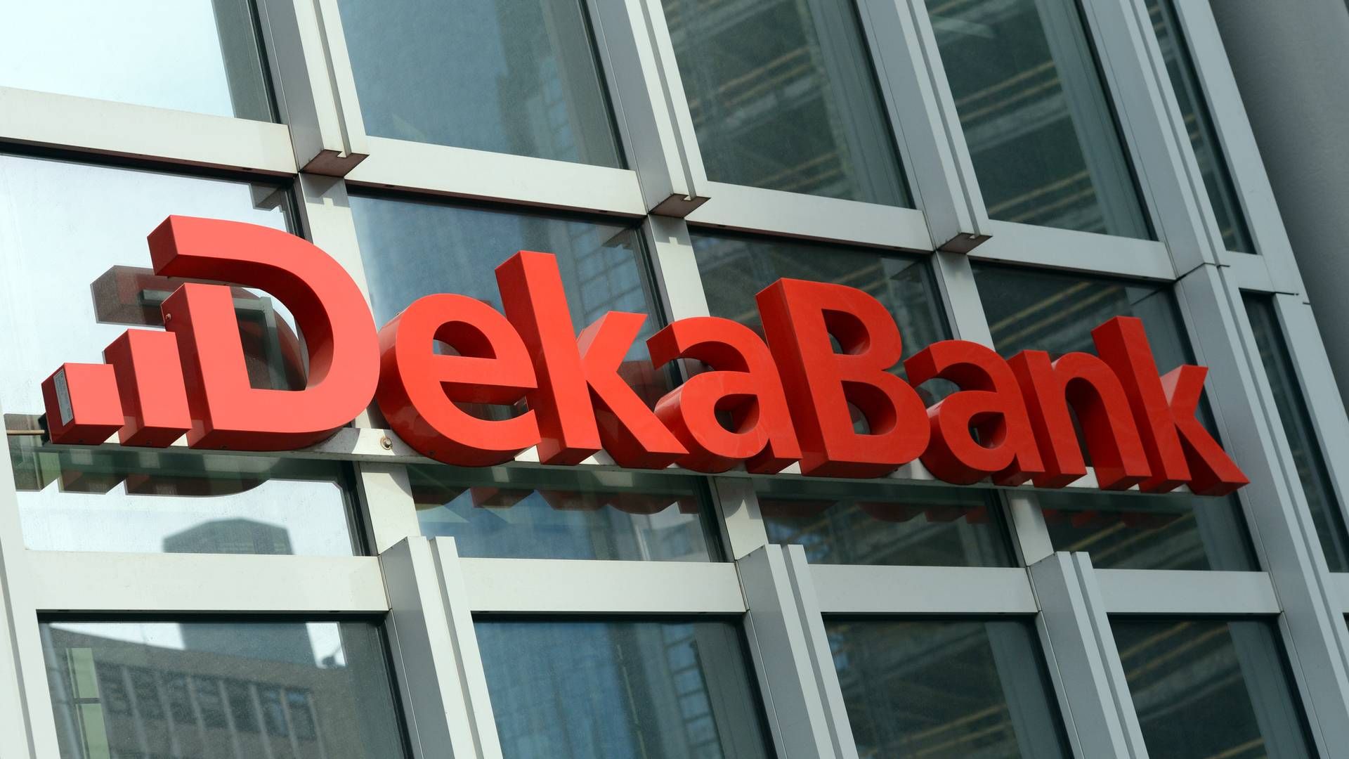 Zahlt ihren Vorständen nicht schlecht: Die Deka Bank. | Foto: picture alliance / dpa | Boris Roessler