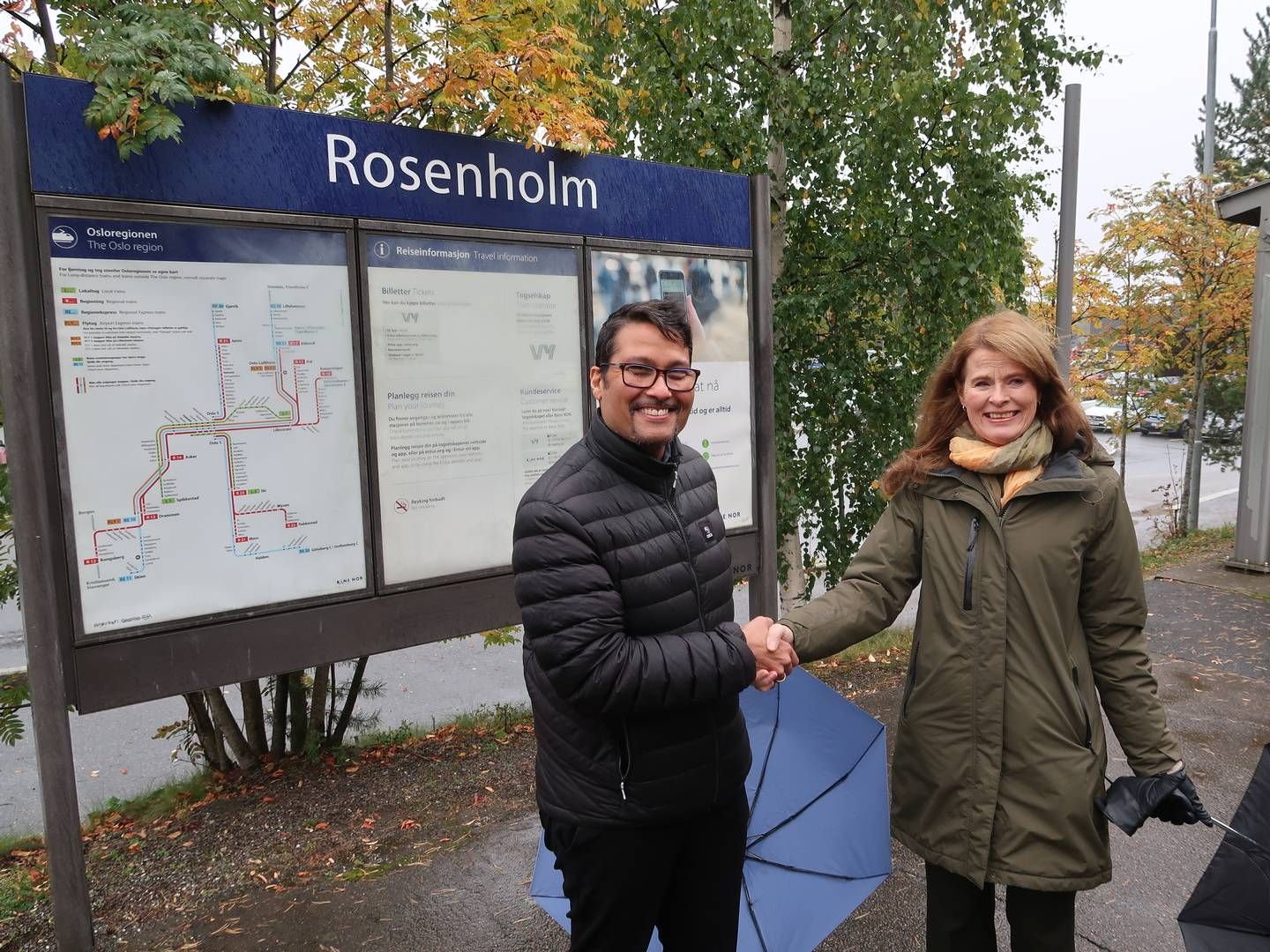 AVTALE: Konsernsjef Daniel Siraj i Obos og etatsdirektør Siri Gauthun Kielland i PBE er enige om en samarbeidsavtale om utviklingen av Rosenholm. | Foto: Jørgen Fjellheim / EiendomsWatch