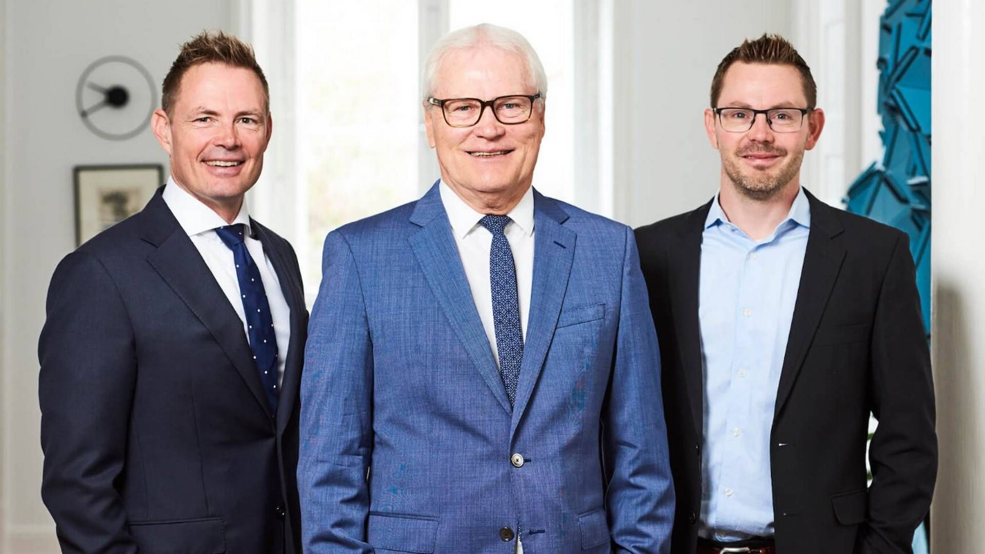 Den familieejede koncern består bl.a. af brødrene Morten Borup (tv.) og John Jacobsen (th.) samt deres far og adm. direktør Henning Borup (i midten.) | Foto: PR / Cervo Gruppen