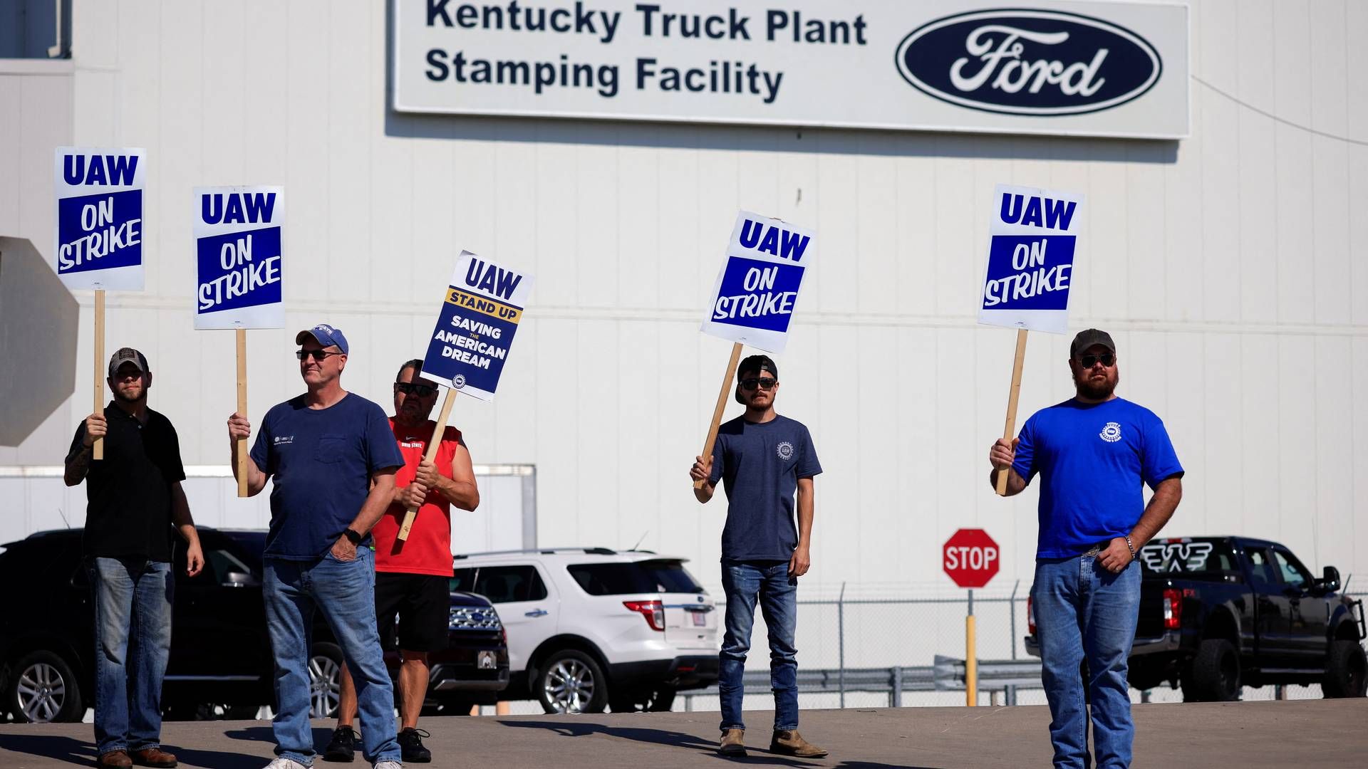 UAW-medlemmer strejker fortsat i USA. | Foto: Luke Sharrett/Reuters/Ritzau Scanpix