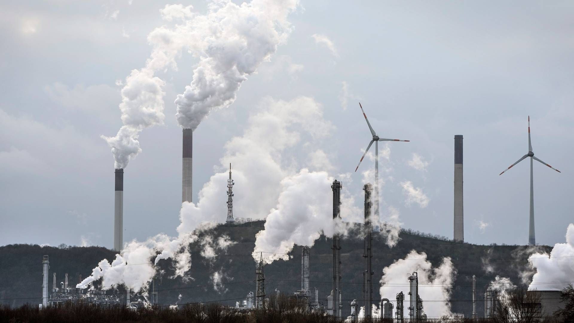 UENIGE: Ti land går for full utfasing av kull- og gasskraftverk innen 2050. | Foto: AP Photo/Martin Meissner