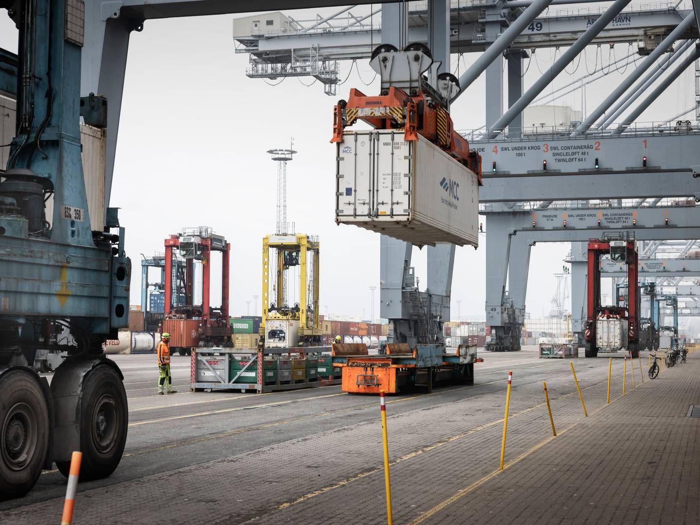 APM Terminals driver en containerterminal på Aarhus Havn. I august advarede virksomheden om, at rockere på havnen udgør en sikkerhedsrisiko. | Foto: Casper Dalhoff/Ritzau Scanpix