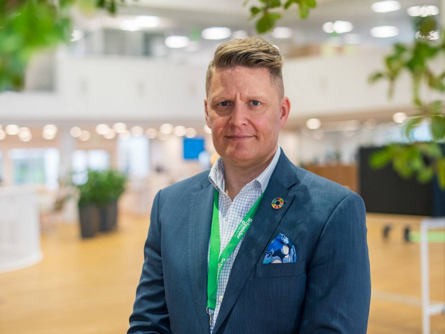 "Vi også nødt til at ”knække kurven”, så den øgede digitalisering ikke nødvendigvis medfører øget CO2-udledning," udtaler Søren Schrøder salgsdirektør hos Schneider Electrics. | Foto: Schneider Electric / Pr