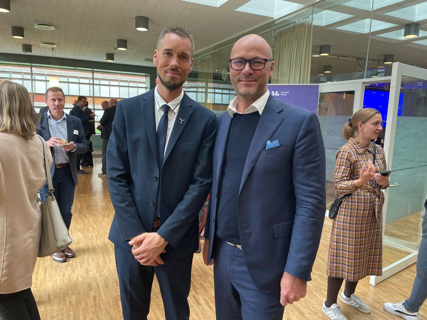 NO BID: Simen Elvestad (right) is CEO of Seagust. Here, he is standing with Christian Kjær Larsen, technical project manager at Vattenfall, with whom Seagust collaborates on the Norwegian continental shelf. The two partners are now withdrawing from Sørlige Nordsjø II.