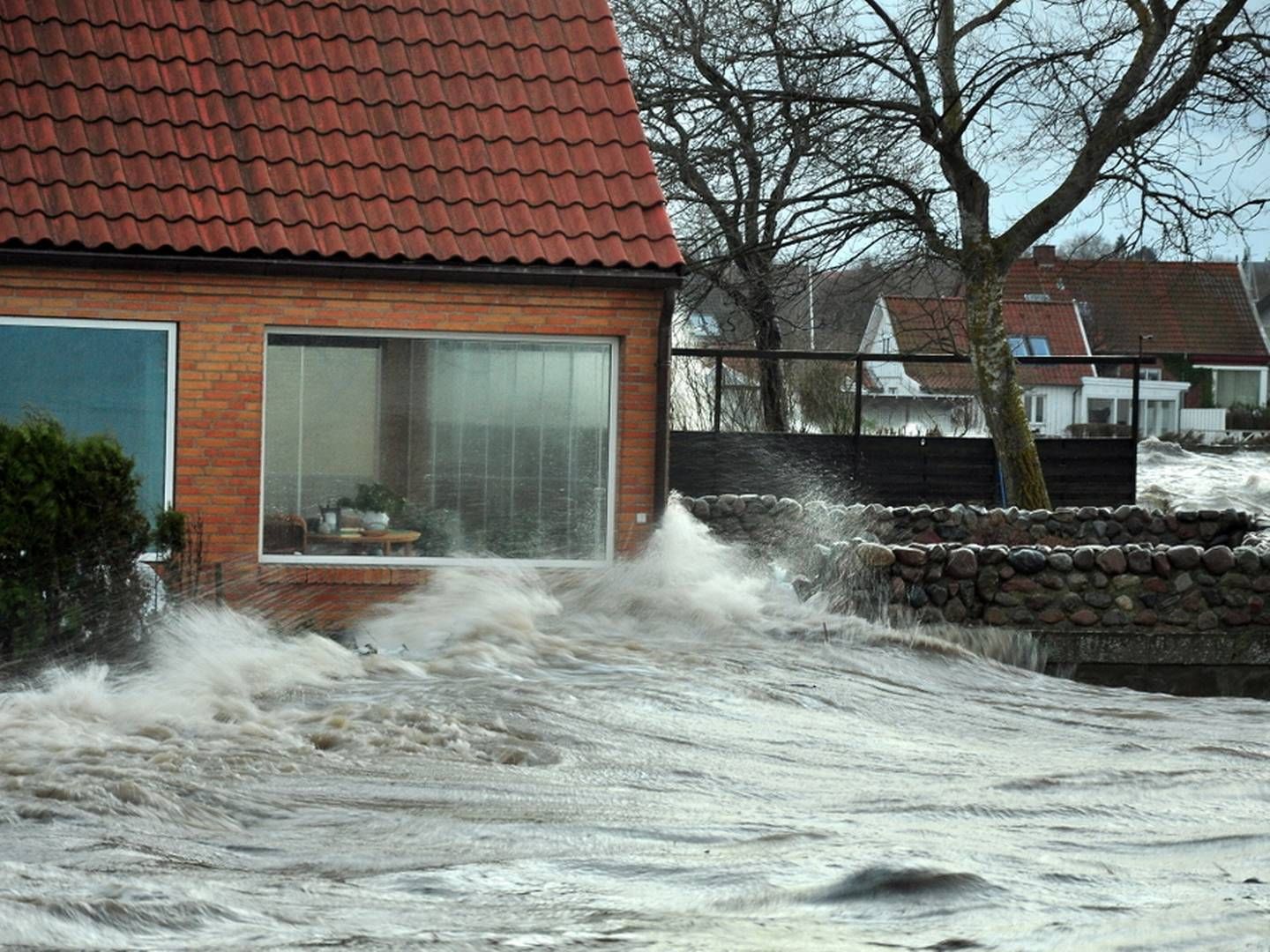 Flere huse rundt om i landet har stået under vand i weekenden grundet stormflod. | Foto: Martin Stendel, Dmi