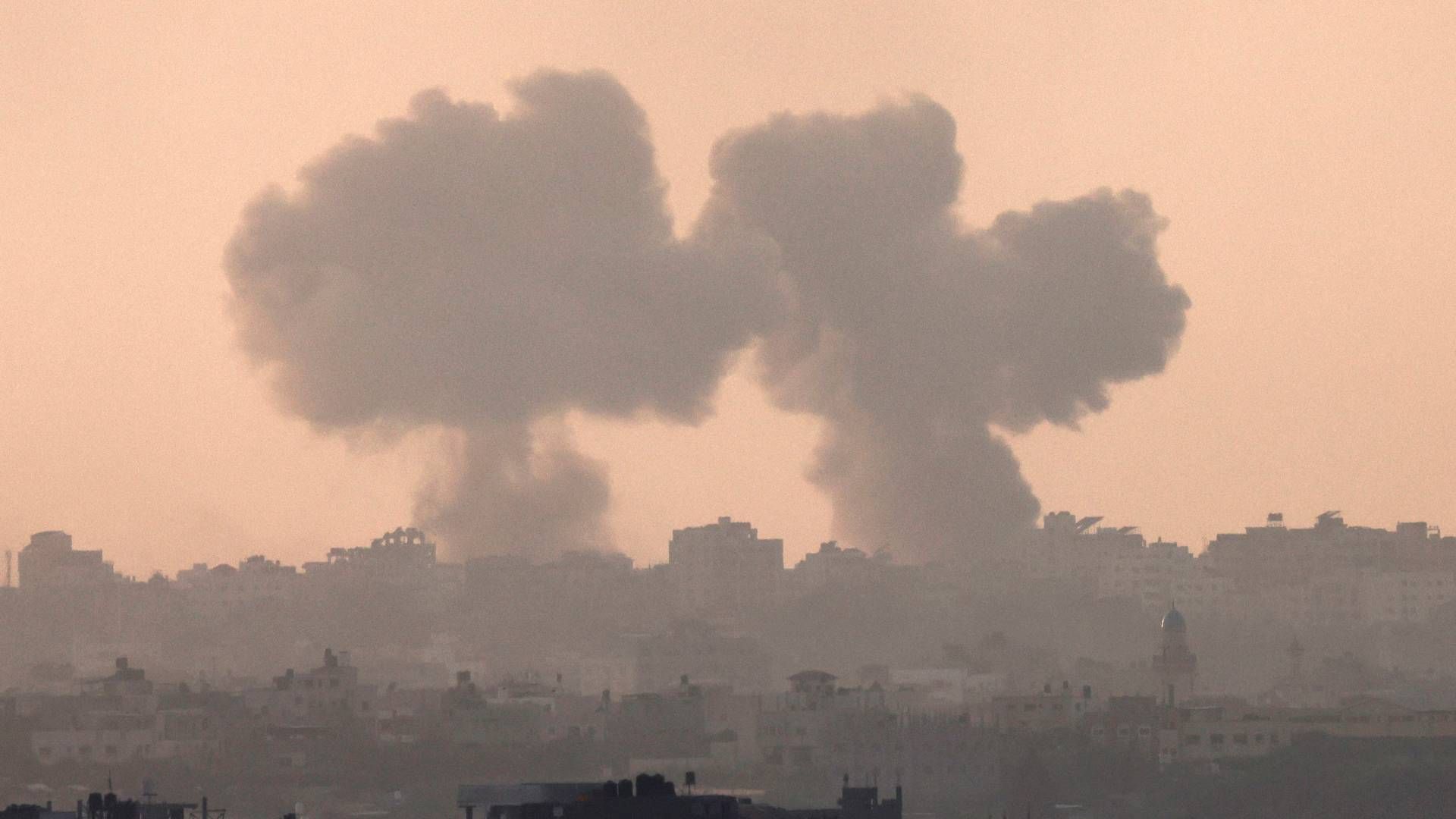”Oliemarkedet oplever en smule lettelse over, at Israel holder tilbage med de israelske styrkers planlagte indtog i det nordlige Gaza,” siger Vandana Hari, der står bag Vanda Insights, ifølge Reuters. | Foto: Jack Guez/AFP/Ritzau Scanpix