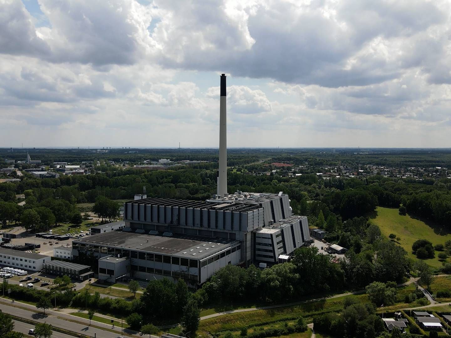 Vestforbræding i Glostrup er et af de affaldsforbrændingsanlæg, der forventer at installere fuldskala-CO2-fangst i fremtiden. | Foto: Vestforbrænding/pr
