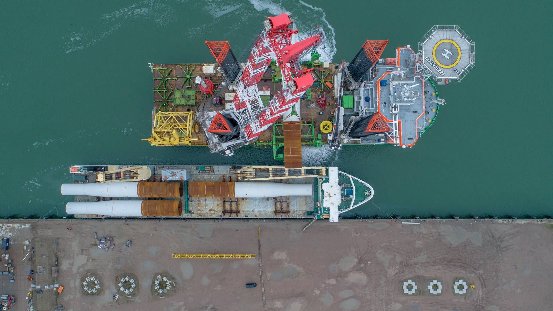 Heavy lift-fartøjet Svenja fra specialrederiet SAL er en del af tyske Harren Group, der nu går ind i ship management. | Foto: SAL