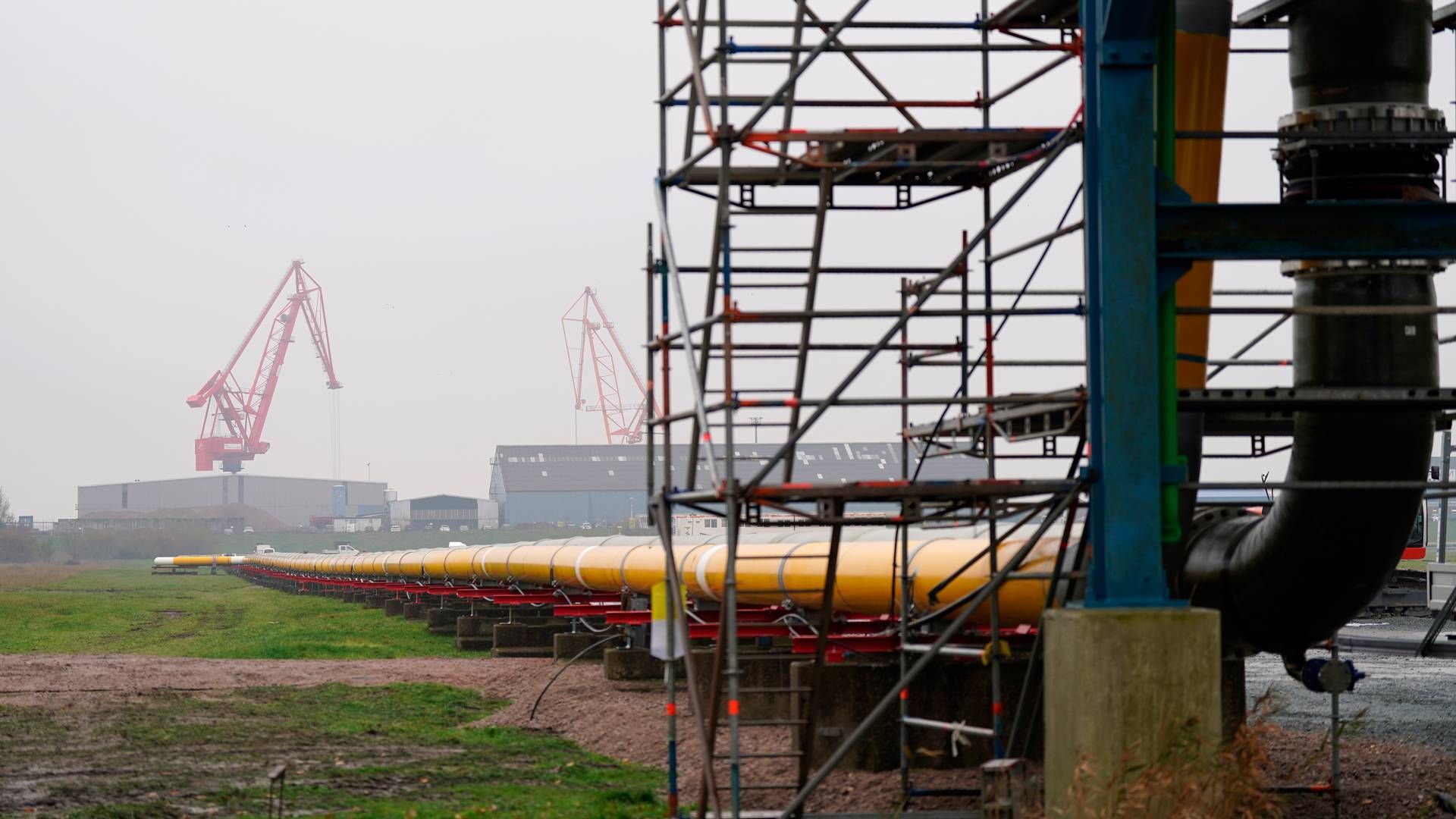 Rørledning til flydende naturgas, LNG, under etablering i Brunsbüttel. | Foto: Marcus Brandt/AP/Ritzau Scanpix