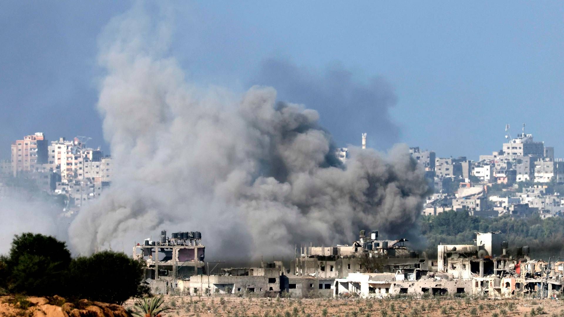 Mandag rapporterede palæstinensere i det nordlige Gaza om voldsomme luft- og artilleriangreb | Foto: Jack Guez/AFP/Ritzau Scanpix