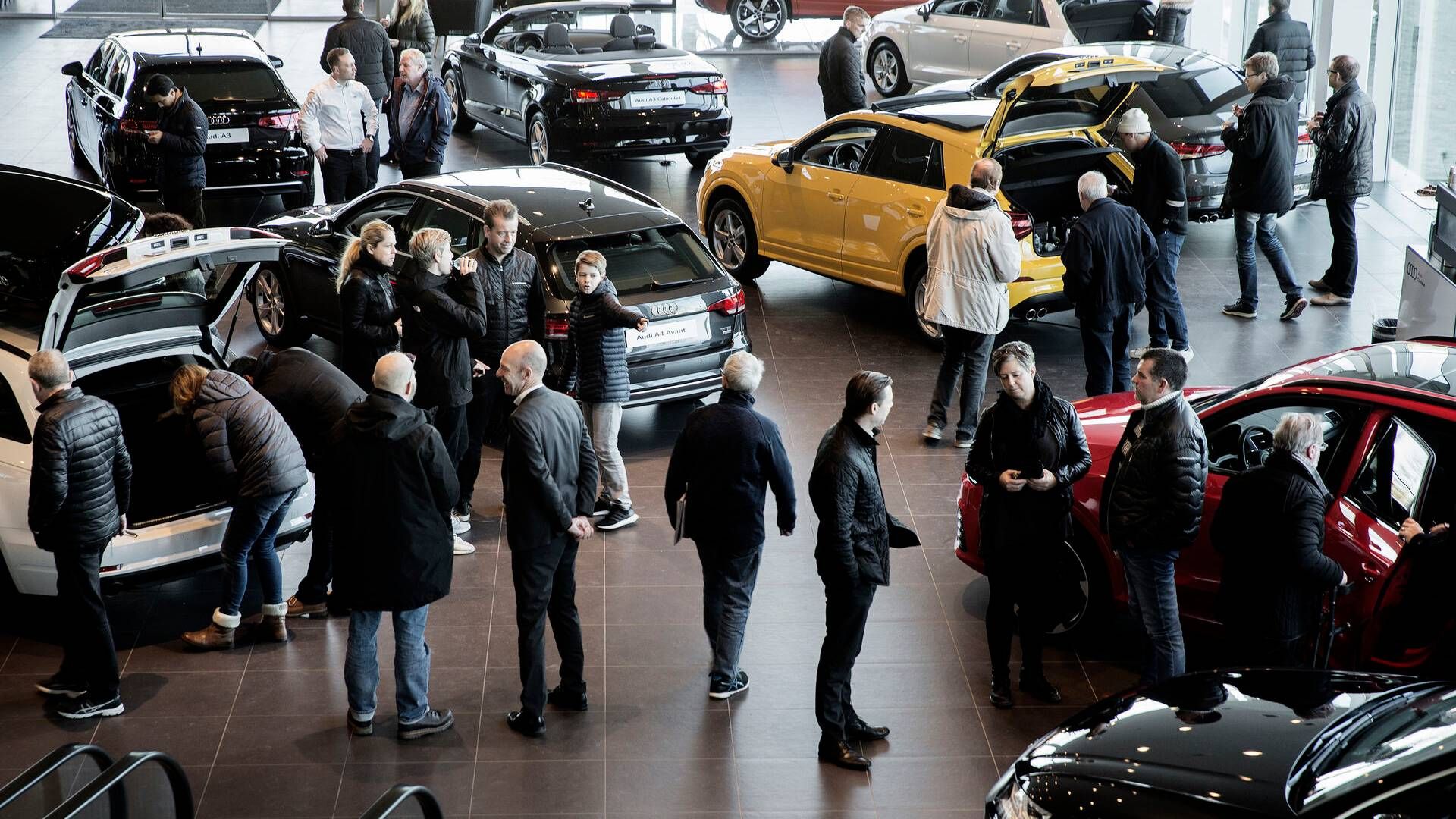 ”Når renterne er så høje, er folk mindre tilbøjelige til at købe den nye bil,” siger forbrugerøkonom. | Foto: Peter Hove Olesen/Politiken/Ritzau Scanpix