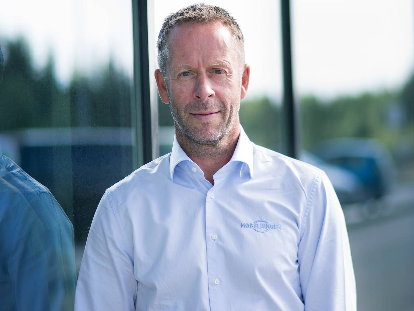 SMART: Henning Eriksen, administrerende direktør i Møbelringen, synes det er smart av Ikea å åpne 2000 kvadratmeter stor bybutikk i Oslo. | Foto: Møbelringen