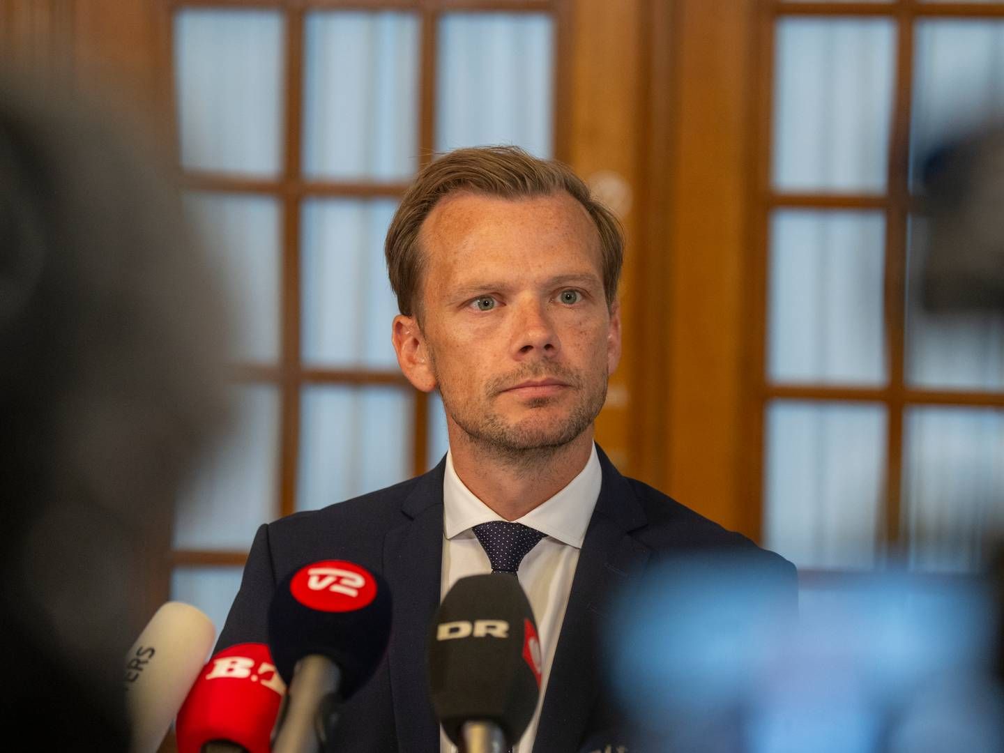 ”Der er ikke noget usædvanligt i, at konkrete afgørelser ved domstolene giver os politikere anledning til at overveje, om retstilstanden er hensigtsmæssig,” siger justitsminister Peter Hummelgaard (S) i et skriftligt svar. | Foto: Kenneth Meyer