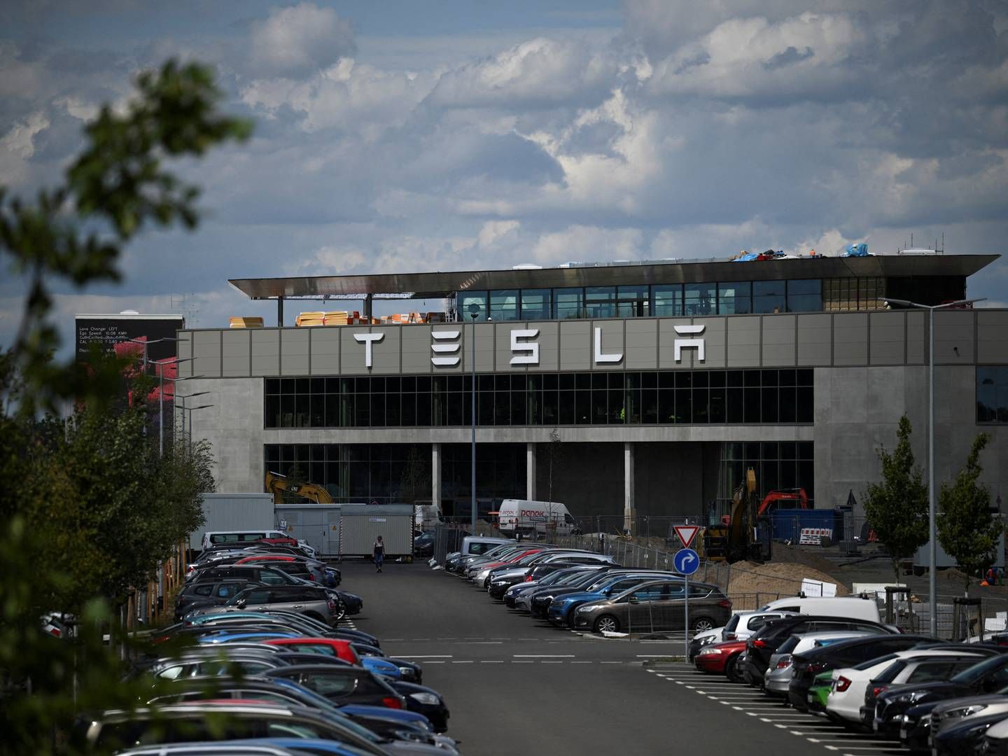 German trade unions have previously targeted Tesla because they believe that the employees are paid 20% below the average in collective agreements in the industry. | Photo: Annegret Hilse