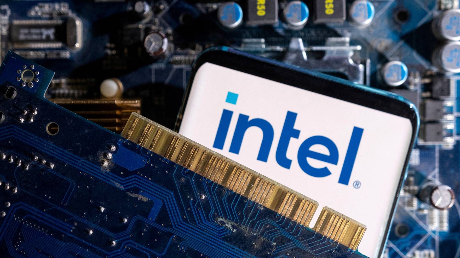 Intel, en af verdens største producenter af mikrochips, har lagt sine store udvidelsesplaner i Vietnam på hylden. | Foto: Dado Ruvic/Reuters/Ritzau Scanpix