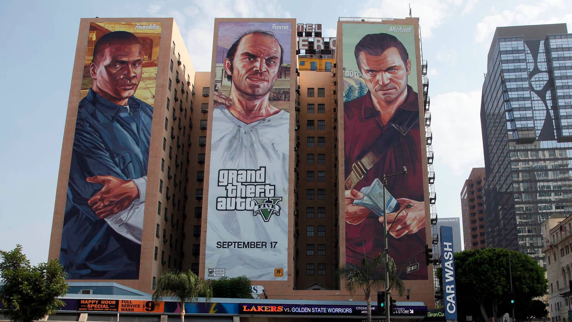 Reklamebannere for "GTA V" tilbage i 2014. | Foto: Nick Ut/AP/Ritzau Scanpix