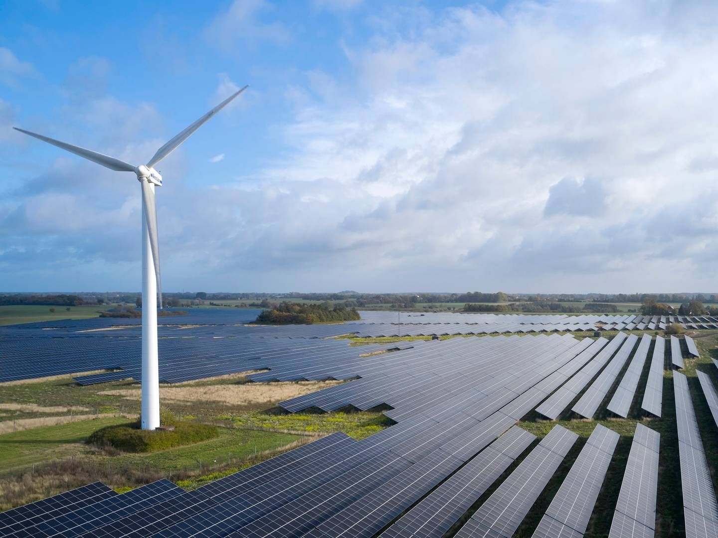 Der lægges også op til, at den forøgede brug af vedvarende energi må ske i samspil med ”udfasningen af kulkraft”, herunder at stoppe finansieringen af nye kulkraftværker. | Foto: Jens Dresling