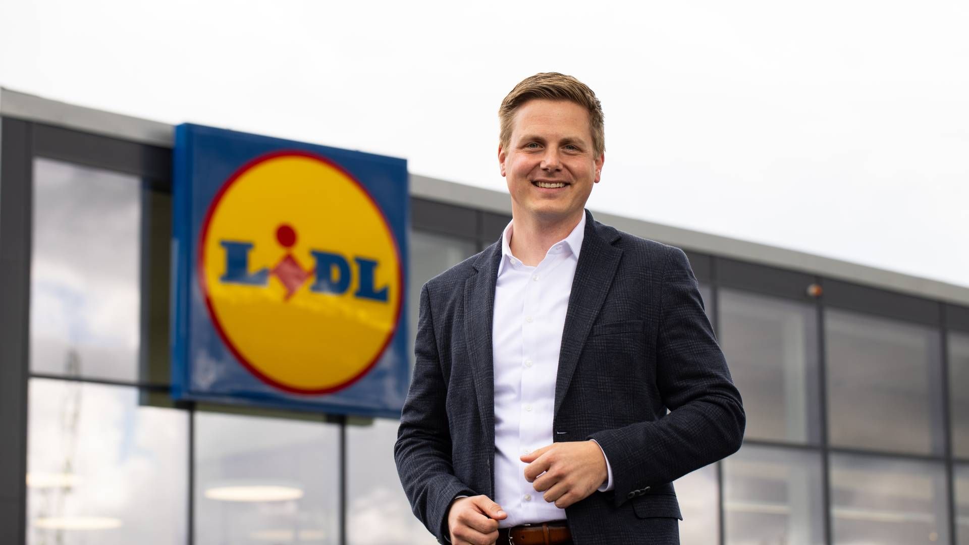 "Vi bevæger os gradvist i en mere digital retning ," siger Jens Stratmann, der har været adm. direktør i Lidl siden juni 2021. | Foto: Pr/lidl Danmark