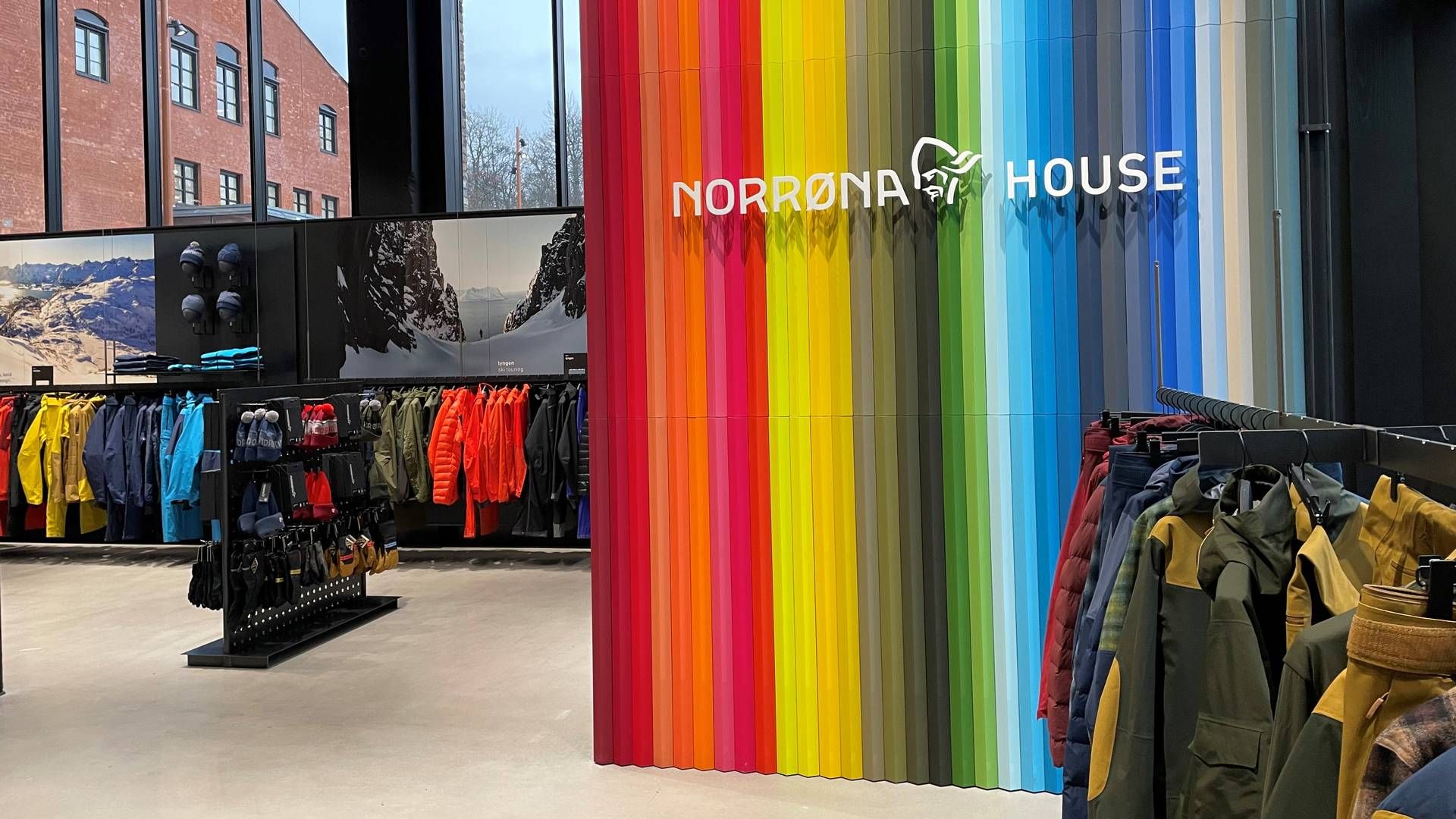 Norrøna tar nye steg for bærekraft. Her fra selskapets forretningskontor, Norrøna House, på Lysaker. | Foto: Fredrik Andersson / HandelsWatch