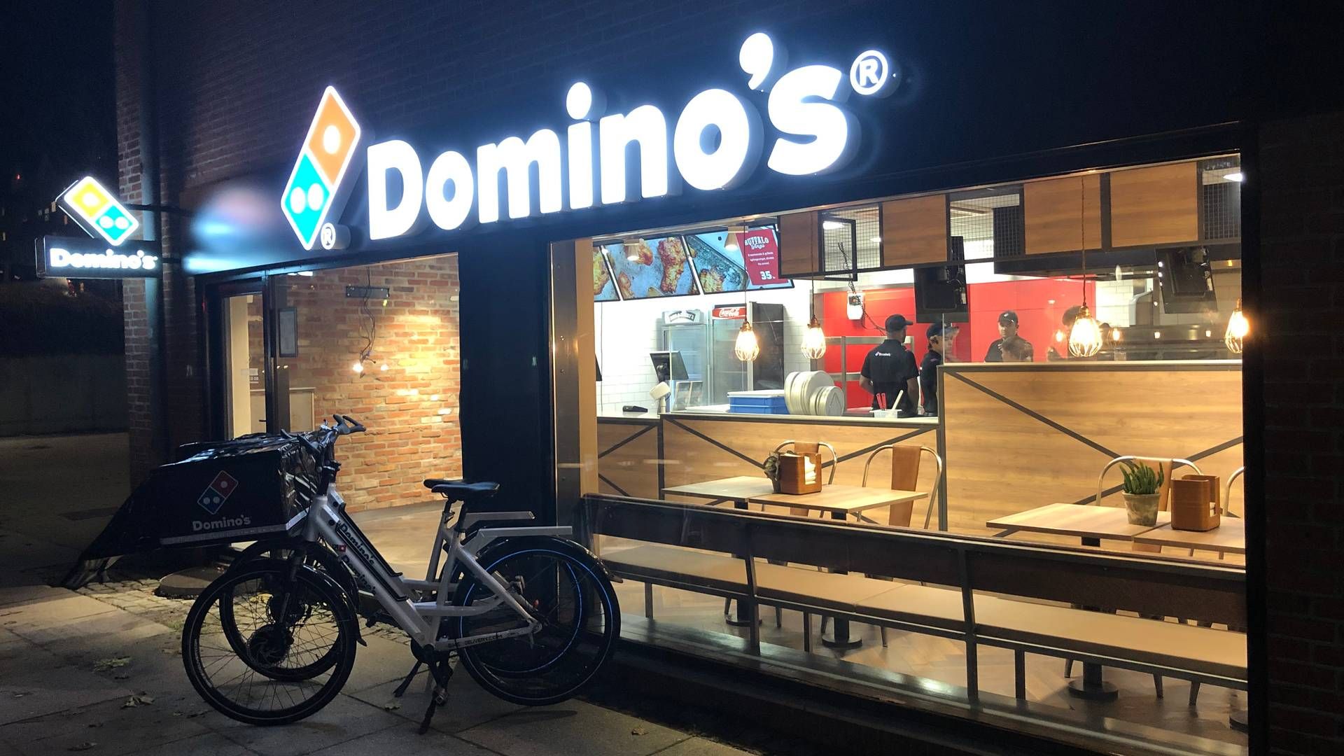 Trods begrænset succes i Danmark vil tidligere Magasin-ejer Birgir Bieltvedt genåbne Domino’s Pizza. | Foto: Pr/dominos Danmark