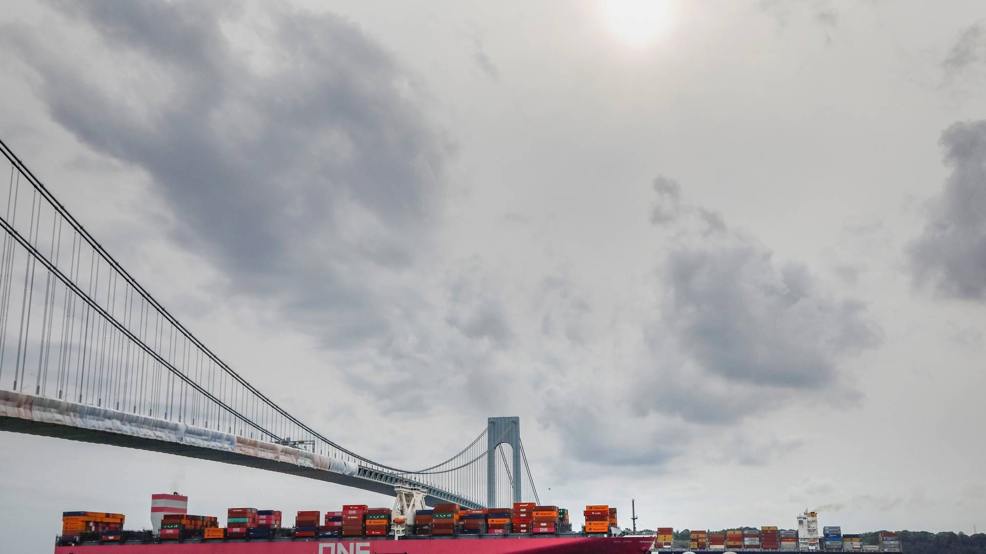 Containerrederierne har brugt en stor del af deres rekordindtjening fra årene 2020 til 2022 på at bestille nye, store skibe, der bliver leveret i de kommende år. | Foto: Brendan Mcdermid/Reuters/Ritzau Scanpix