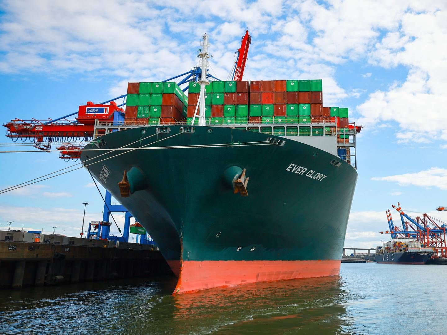 Andre containerrederier har tidligere meldt ud, at de vil pålægge ekstragebyrer, men de har ikke meldt endelige priser ud endnu. | Foto: Christian Charisius/AP/Ritzau Scanpix