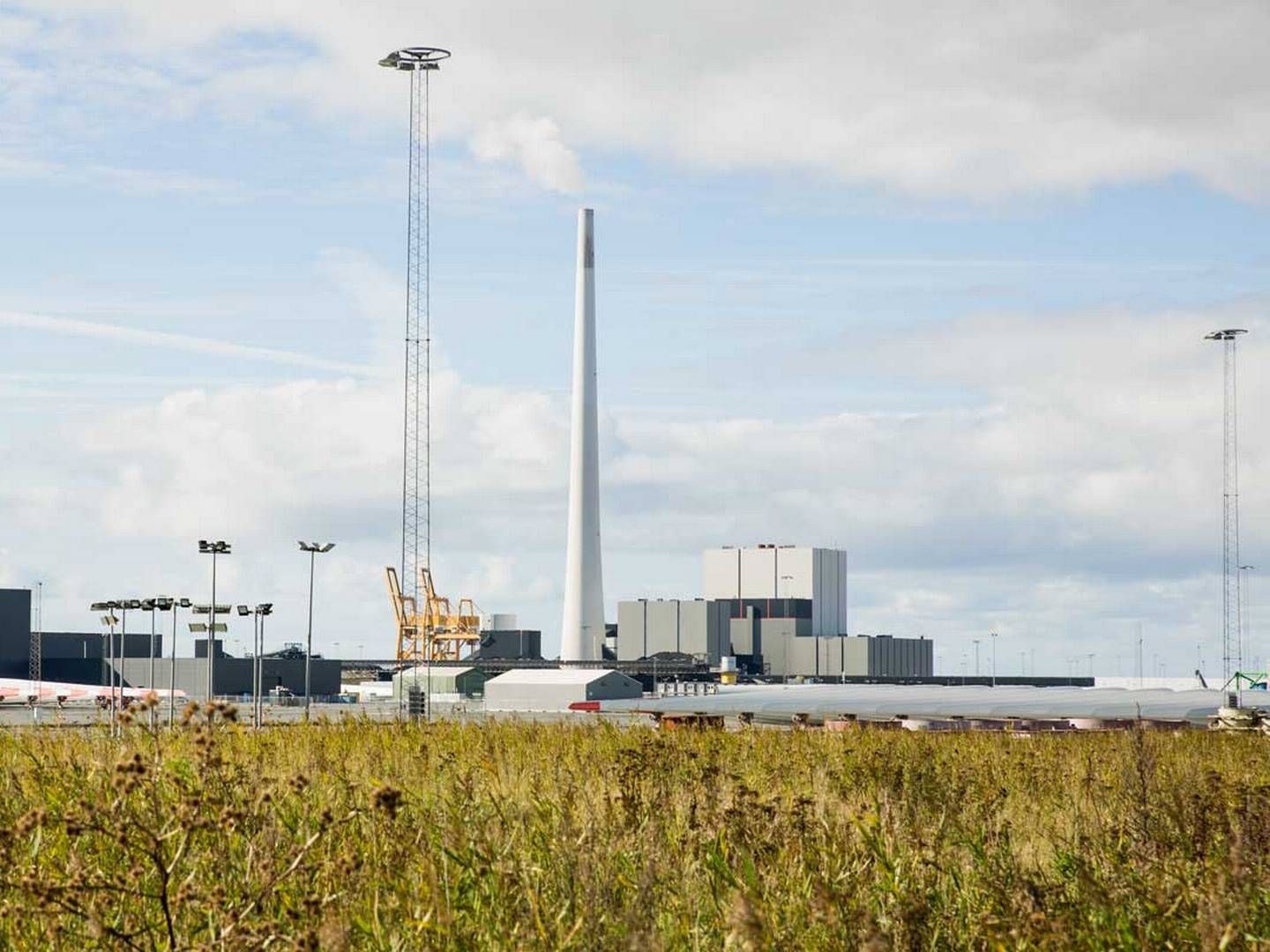 Det kulfyrede Esbjergværket er et af tre fossile kraftværker, der er blevet levetidsforlænget for at sikre dansk energiforsyning. | Foto: Ørsted