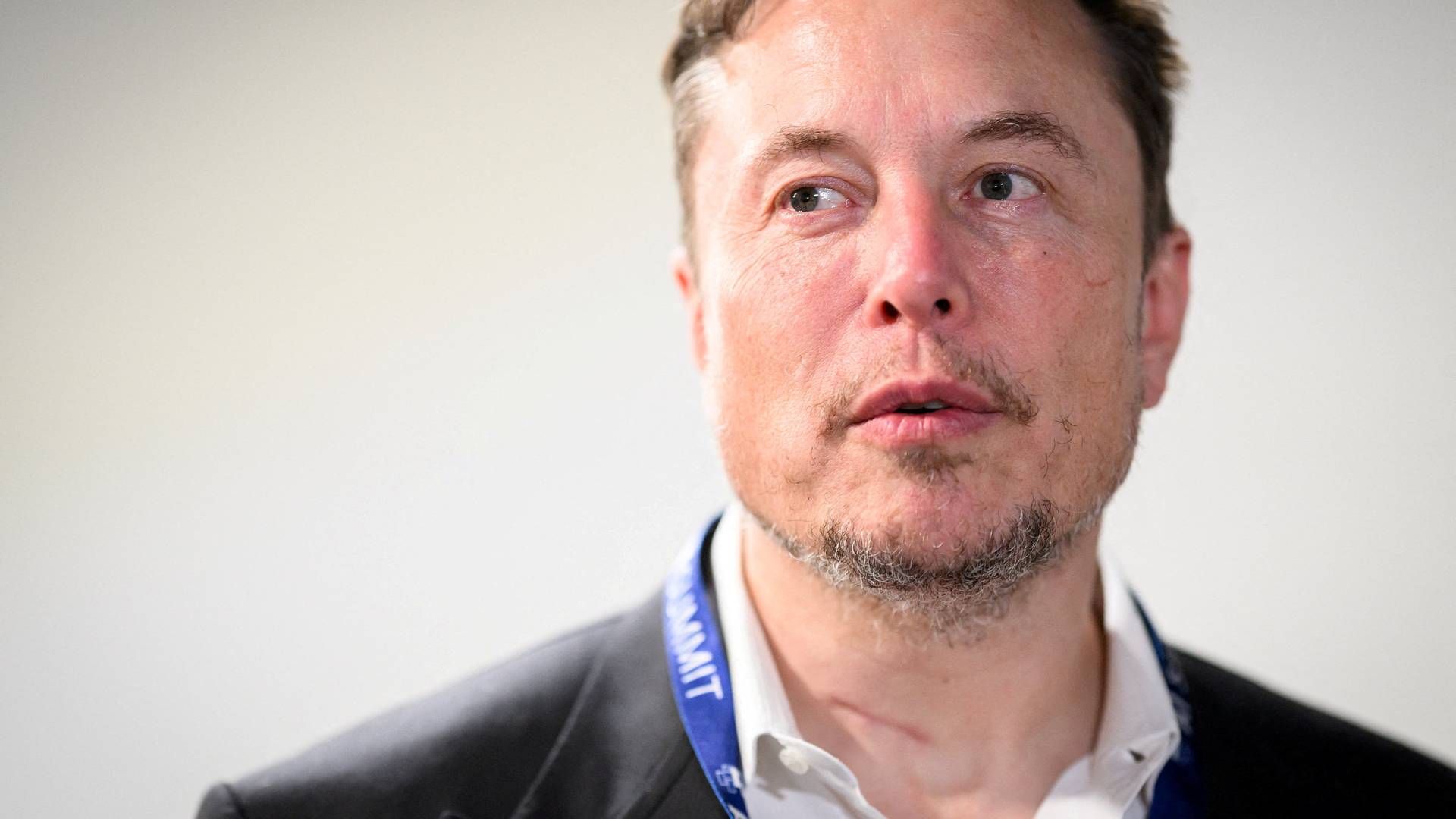 Ifølge nyhedsbureauet Reuters sagsøger Elon Musk ngo’en for bagvaskelse, efter der er bragt en række kritiske historier, der har fået annoncører til at trække sig fra platformen. | Foto: Leon Neal/Pool via REUTERS/Ritzau Scanpix
