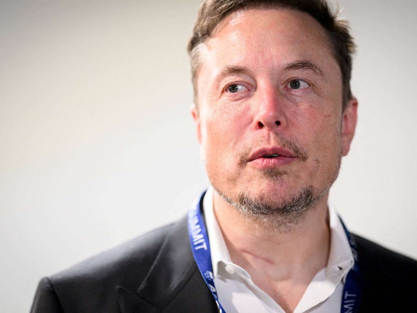 Ifølge nyhedsbureauet Reuters sagsøger Elon Musk ngo’en for bagvaskelse, efter der er bragt en række kritiske historier, der har fået annoncører til at trække sig fra platformen. | Foto: Leon Neal/Pool via REUTERS/Ritzau Scanpix