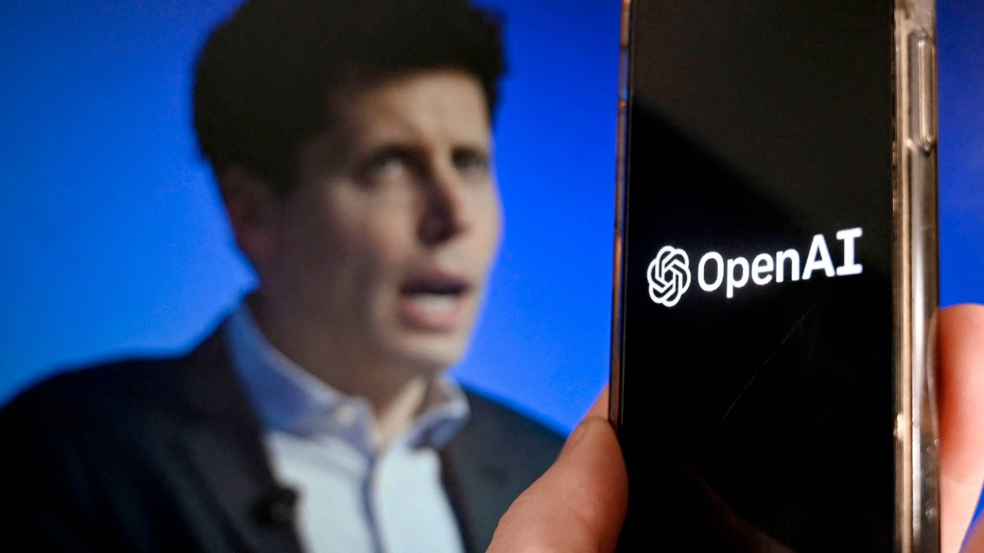 Microsoft har angiveligt lovet OpenAI’s utilfredse medarbejdere at stå klar med ansættelseskontrakter, hvis de forlader OpenAI. | Foto: Olivier Douliery