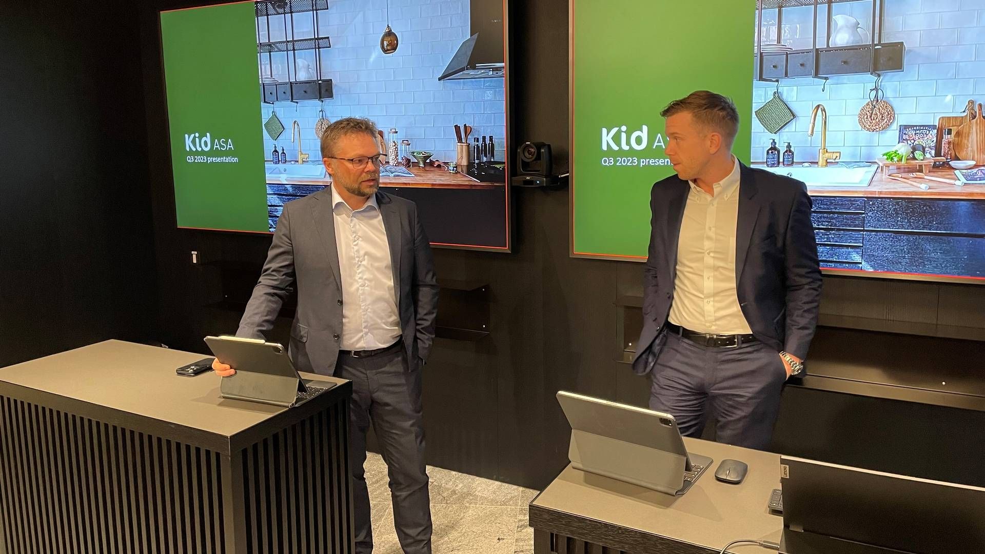 BEST PÅ KLIMA: Administrerende direktør Anders Fjeld og finansdirektør Mads Kigen i Kid Interiør. | Foto: Vebjørn Storvik / HandelsWatch